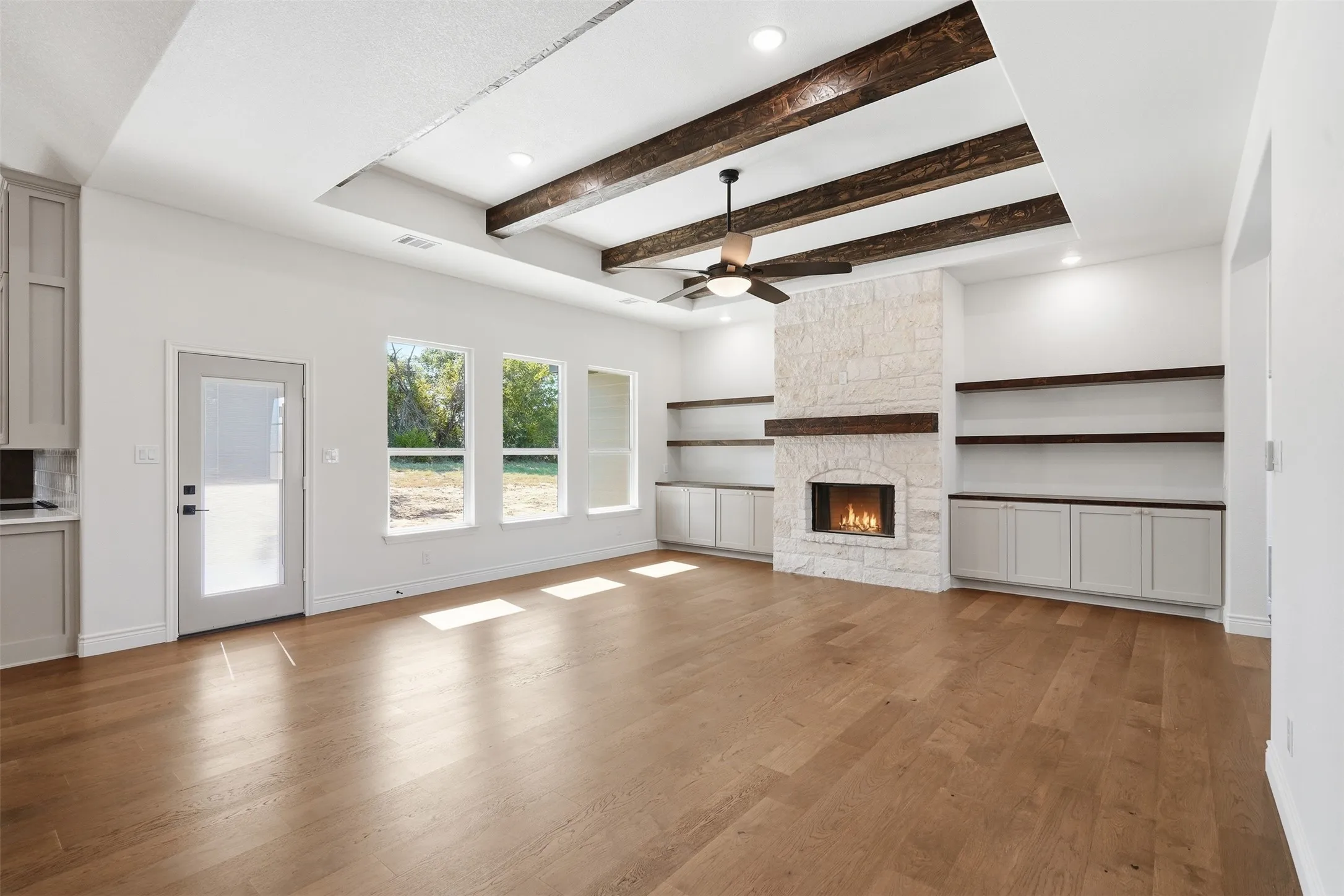 Single Family Residence For Sale in Parker County , 104 Springhill Court, Springtown, Texas 76082, 4 Bedroom, 3 Bathroom, 3 Garage spaces, 2,784 Sqft, built in 2026, mls#21365053, Real Estate Agent in Springtown, Homes For Sale in Parker county, Homes For Sale in Springtown, Realtor in Springtown Texas, Real Estate Brokerage Independent Realty Texas, Luminita Cordes Realtor