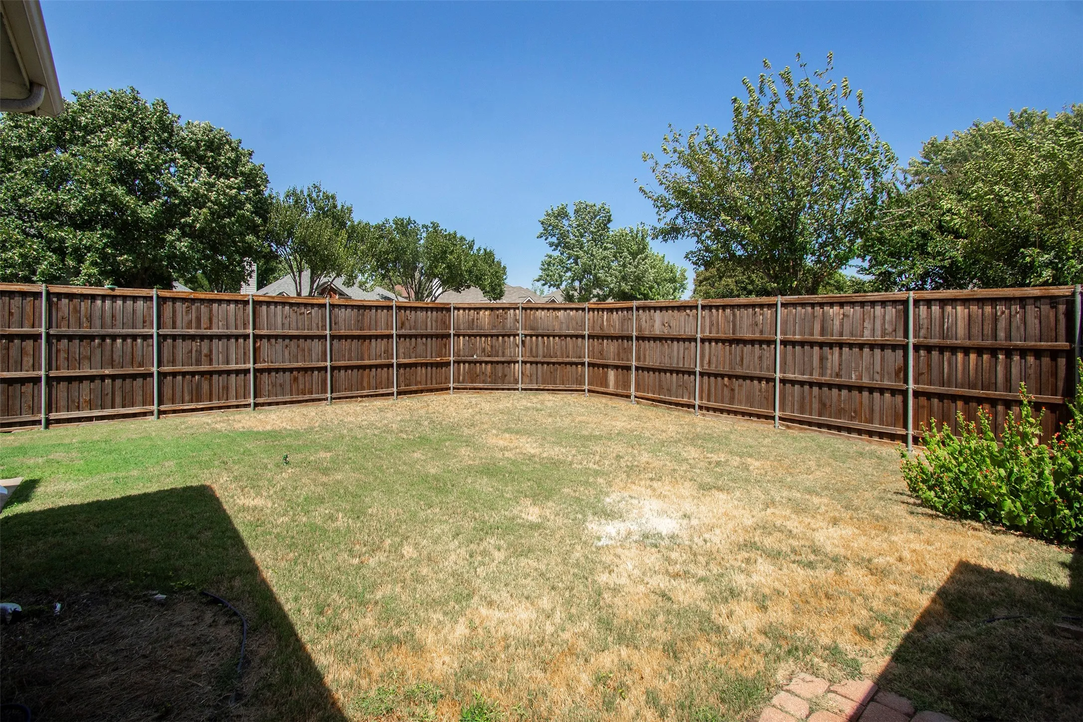 Single Family Residence For Sale in Collin County , 5812 Marrietta Drive, Frisco, Texas 75035, 4 Bedroom, 2 Bathroom, 2 Garage spaces, 1,747 Sqft, built in 1998, mls#21362680, Real Estate Agent in Frisco, Homes For Sale in Collin county, Homes For Sale in Frisco, Realtor in Frisco Texas, Real Estate Brokerage Independent Realty Texas, Luminita Cordes Realtor