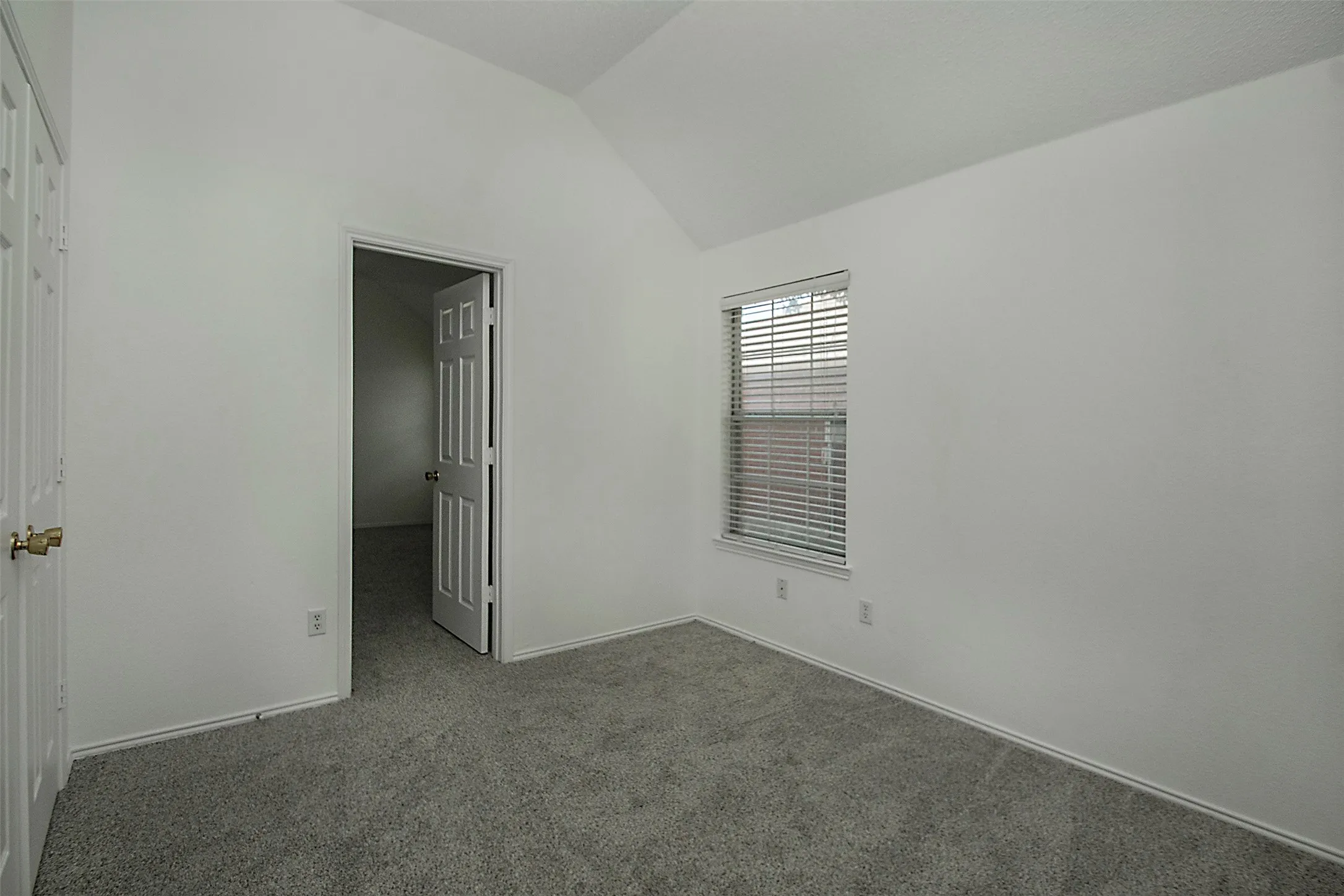 Single Family Residence For Sale in Collin County , 5812 Marrietta Drive, Frisco, Texas 75035, 4 Bedroom, 2 Bathroom, 2 Garage spaces, 1,747 Sqft, built in 1998, mls#21362680, Real Estate Agent in Frisco, Homes For Sale in Collin county, Homes For Sale in Frisco, Realtor in Frisco Texas, Real Estate Brokerage Independent Realty Texas, Luminita Cordes Realtor