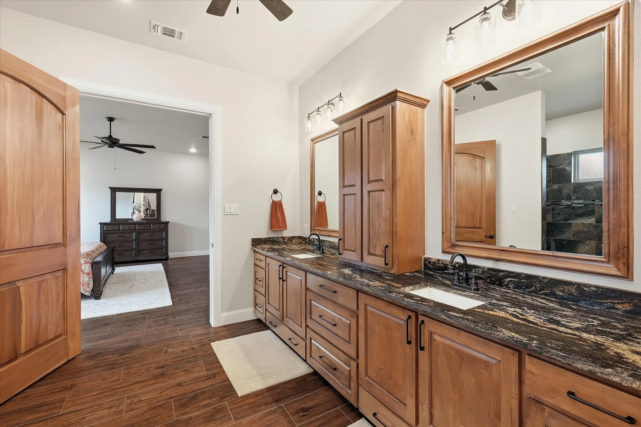 Single Family Residence For Sale in Parker County , 321 Arborview Drive, Weatherford, Texas 76088, 5 Bedroom, 4 Bathroom, 6 Garage spaces, 3,411 Sqft, built in 2023, mls#21365322, Real Estate Agent in Weatherford, Homes For Sale in Parker county, Homes For Sale in Weatherford, Realtor in Weatherford Texas, Real Estate Brokerage Independent Realty Texas, Luminita Cordes Realtor