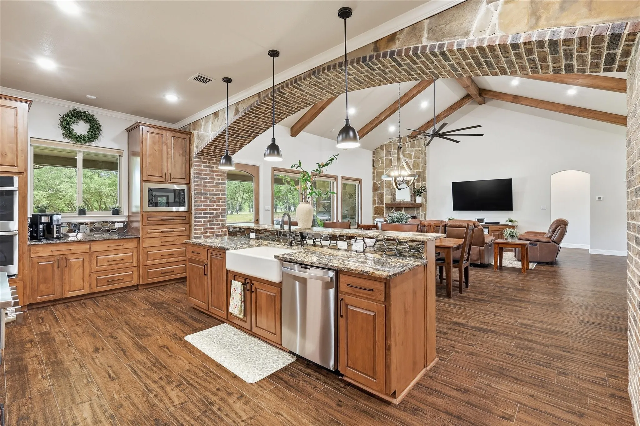 Single Family Residence For Sale in Parker County , 321 Arborview Drive, Weatherford, Texas 76088, 5 Bedroom, 4 Bathroom, 6 Garage spaces, 3,411 Sqft, built in 2023, mls#21365322, Real Estate Agent in Weatherford, Homes For Sale in Parker county, Homes For Sale in Weatherford, Realtor in Weatherford Texas, Real Estate Brokerage Independent Realty Texas, Luminita Cordes Realtor