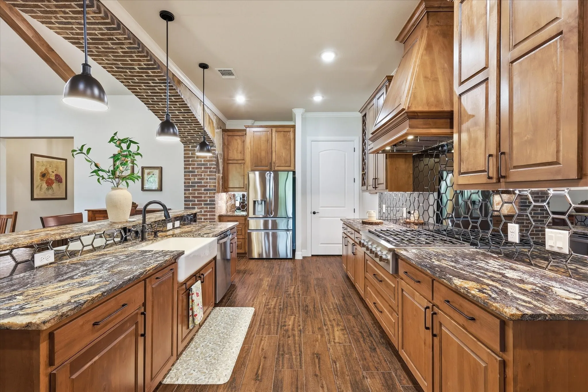 Single Family Residence For Sale in Parker County , 321 Arborview Drive, Weatherford, Texas 76088, 5 Bedroom, 4 Bathroom, 6 Garage spaces, 3,411 Sqft, built in 2023, mls#21365322, Real Estate Agent in Weatherford, Homes For Sale in Parker county, Homes For Sale in Weatherford, Realtor in Weatherford Texas, Real Estate Brokerage Independent Realty Texas, Luminita Cordes Realtor