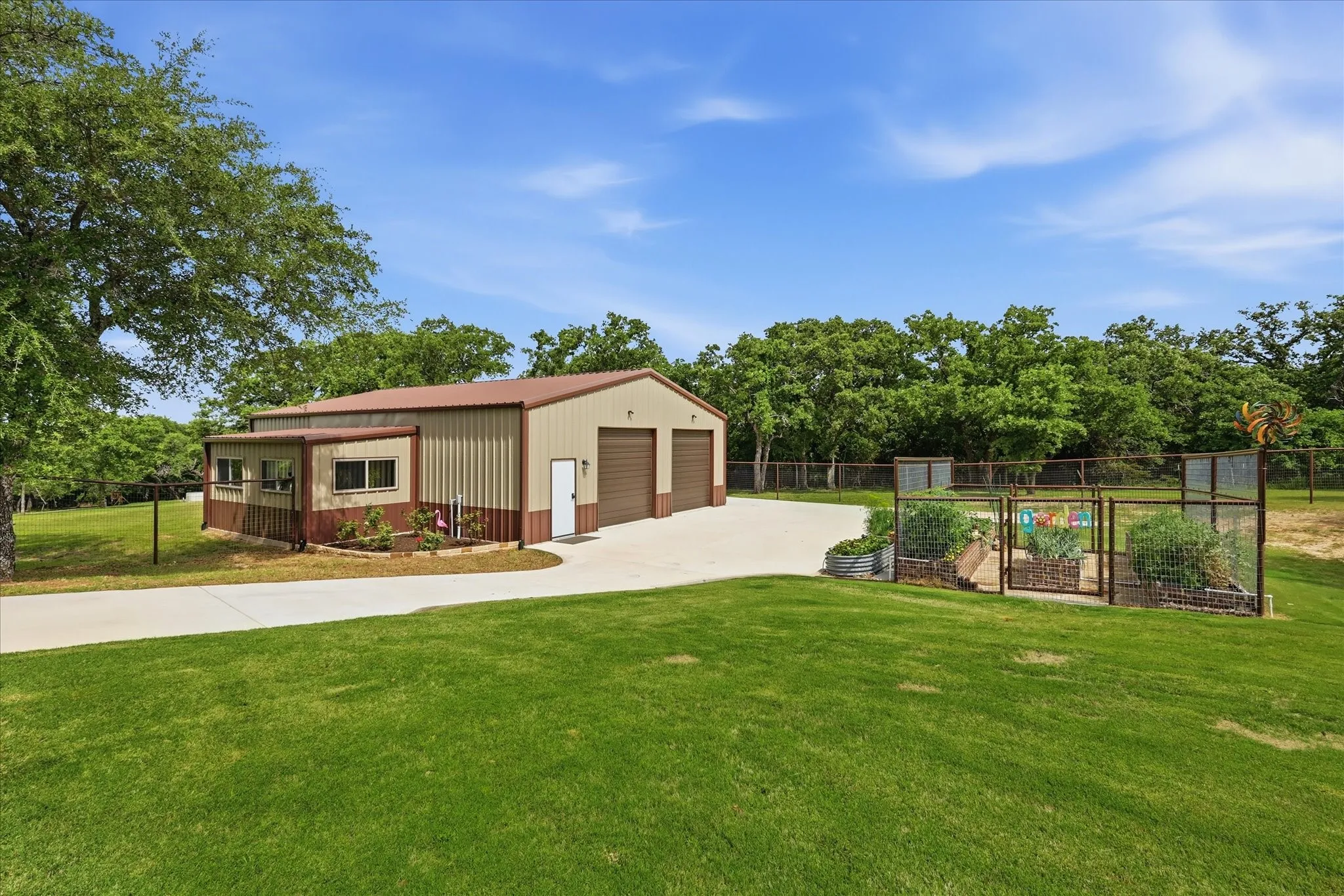 Single Family Residence For Sale in Parker County , 321 Arborview Drive, Weatherford, Texas 76088, 5 Bedroom, 4 Bathroom, 6 Garage spaces, 3,411 Sqft, built in 2023, mls#21365322, Real Estate Agent in Weatherford, Homes For Sale in Parker county, Homes For Sale in Weatherford, Realtor in Weatherford Texas, Real Estate Brokerage Independent Realty Texas, Luminita Cordes Realtor