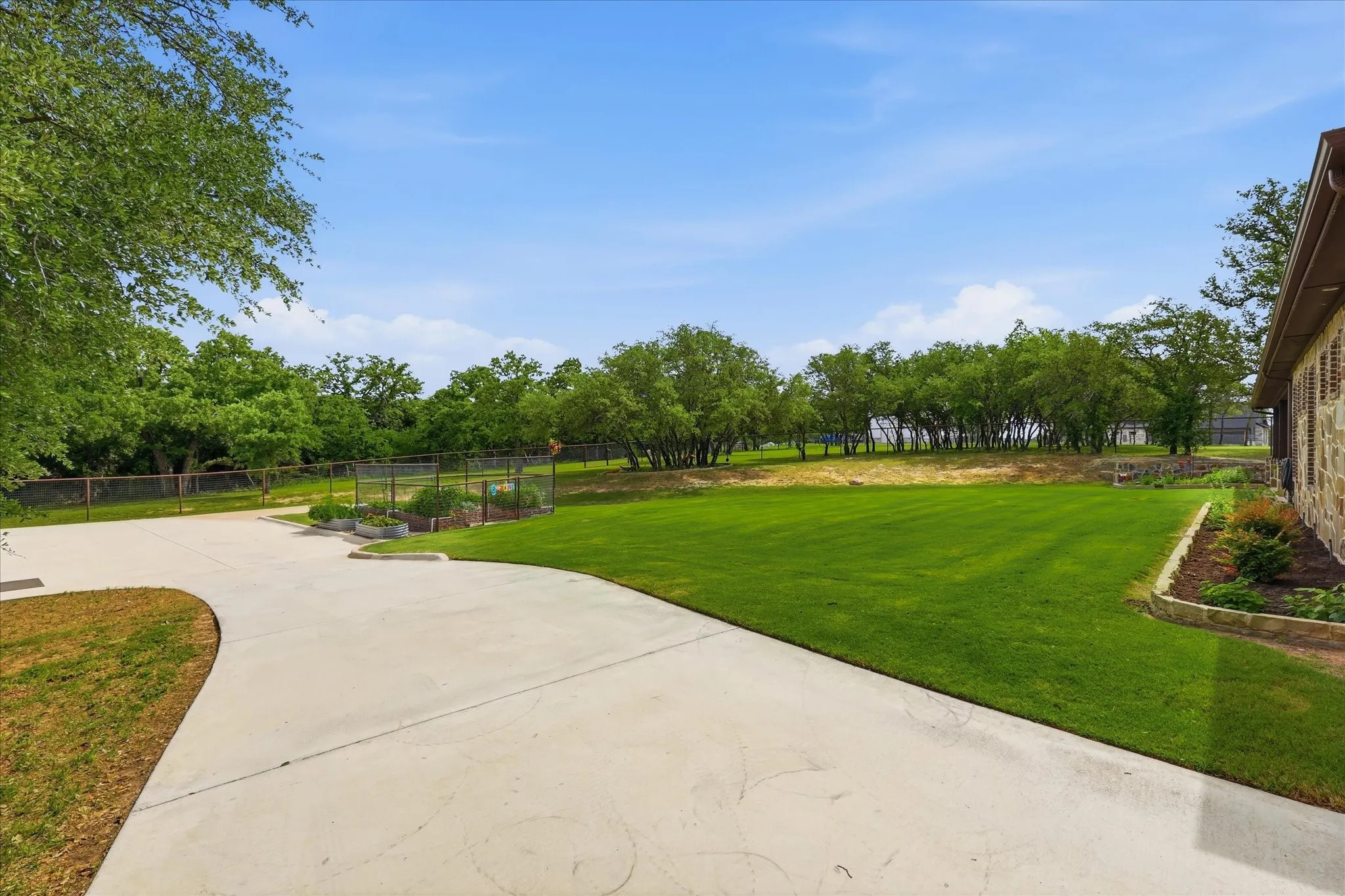 Single Family Residence For Sale in Parker County , 321 Arborview Drive, Weatherford, Texas 76088, 5 Bedroom, 4 Bathroom, 6 Garage spaces, 3,411 Sqft, built in 2023, mls#21365322, Real Estate Agent in Weatherford, Homes For Sale in Parker county, Homes For Sale in Weatherford, Realtor in Weatherford Texas, Real Estate Brokerage Independent Realty Texas, Luminita Cordes Realtor