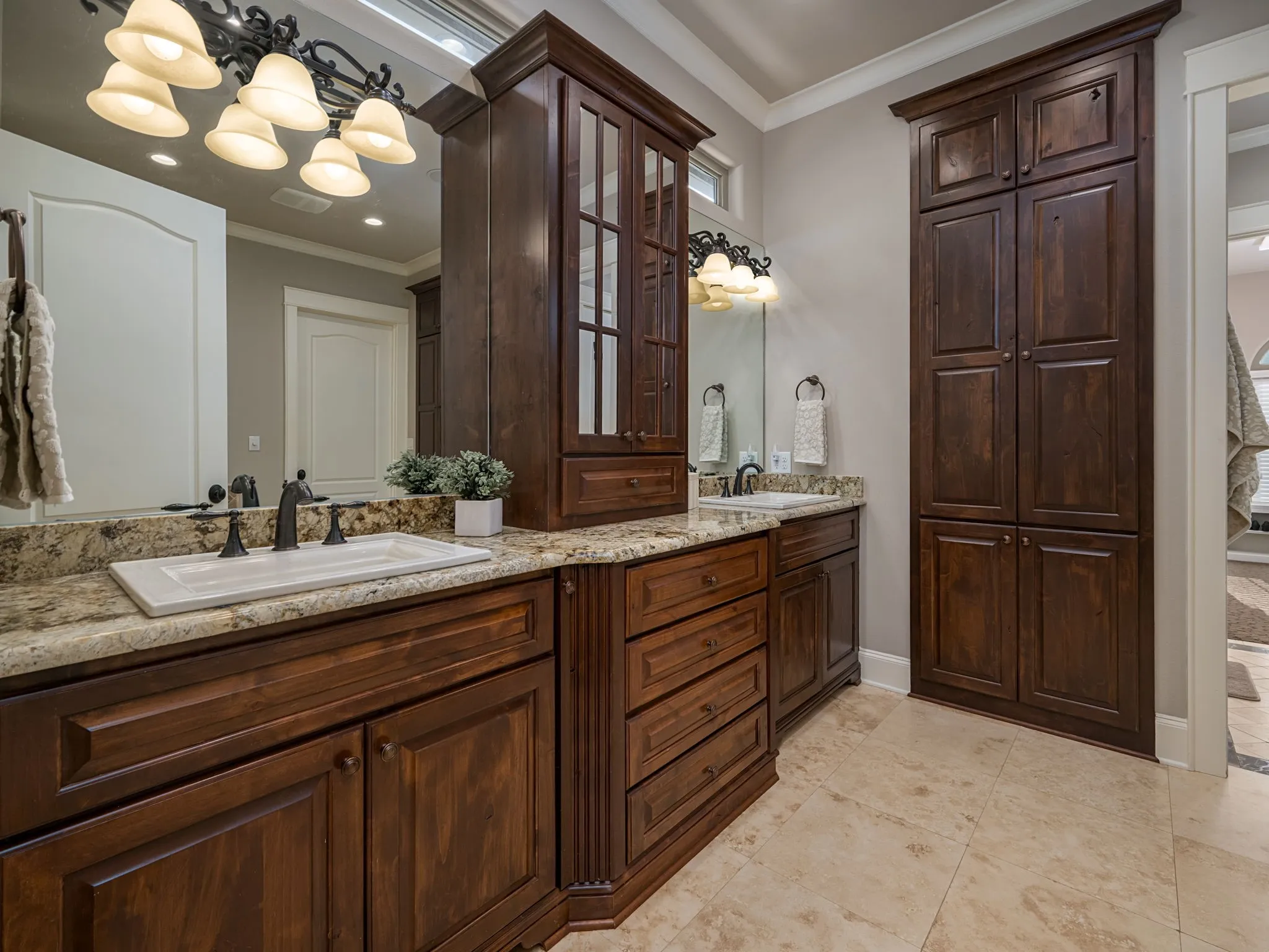 Single Family Residence For Sale in Smith County , 5973 Graemont Boulevard, Tyler, Texas 75703, 4 Bedroom, 4 Bathroom, 3 Garage spaces, 4,521 Sqft, built in 2013, mls#21365380, Real Estate Agent in Tyler, Homes For Sale in Smith county, Homes For Sale in Tyler, Realtor in Tyler Texas, Real Estate Brokerage Independent Realty Texas, Luminita Cordes Realtor