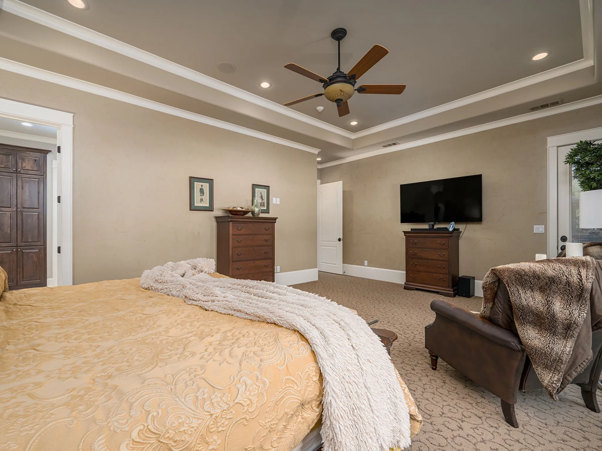 Single Family Residence For Sale in Smith County , 5973 Graemont Boulevard, Tyler, Texas 75703, 4 Bedroom, 4 Bathroom, 3 Garage spaces, 4,521 Sqft, built in 2013, mls#21365380, Real Estate Agent in Tyler, Homes For Sale in Smith county, Homes For Sale in Tyler, Realtor in Tyler Texas, Real Estate Brokerage Independent Realty Texas, Luminita Cordes Realtor
