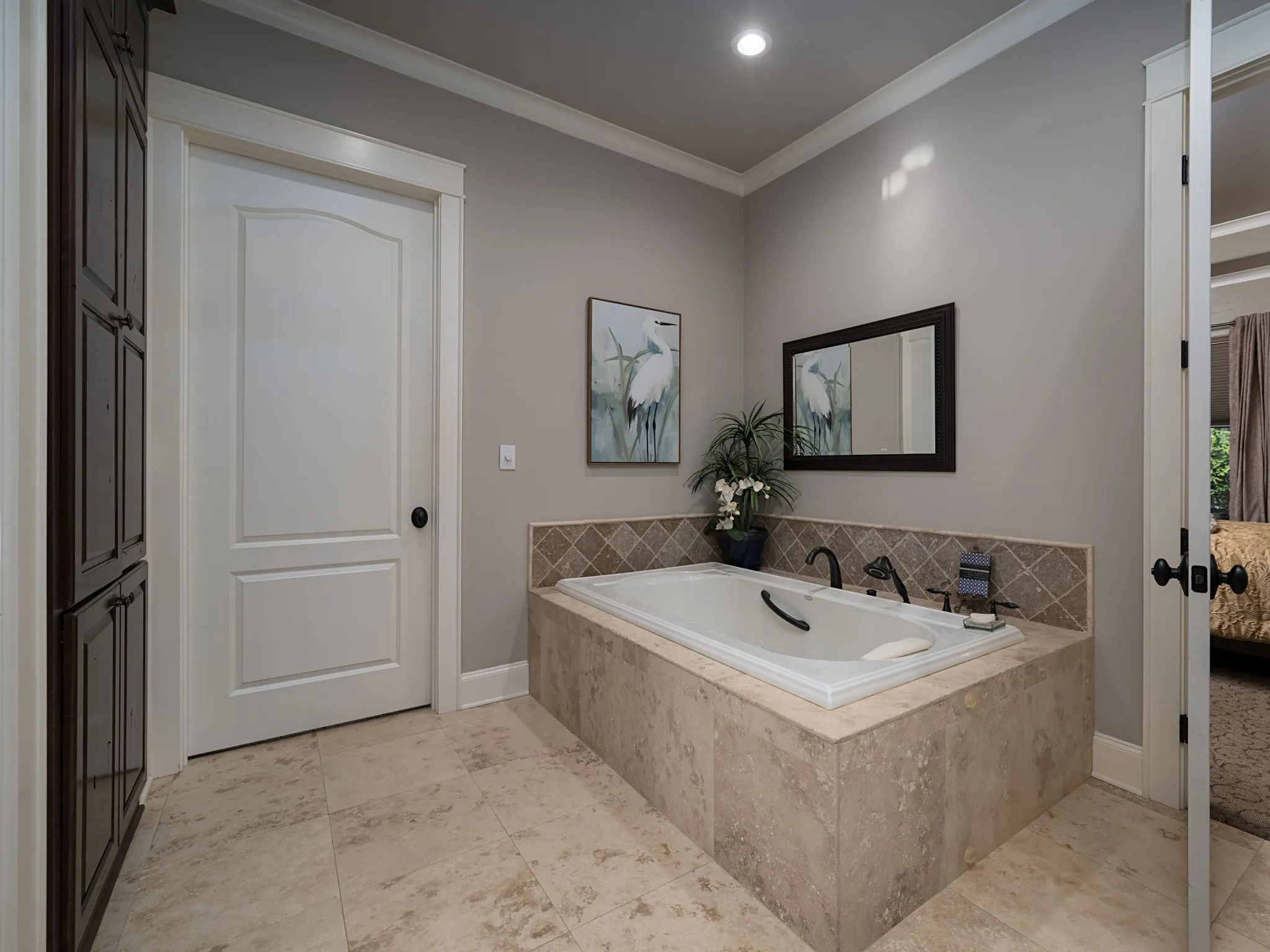 Single Family Residence For Sale in Smith County , 5973 Graemont Boulevard, Tyler, Texas 75703, 4 Bedroom, 4 Bathroom, 3 Garage spaces, 4,521 Sqft, built in 2013, mls#21365380, Real Estate Agent in Tyler, Homes For Sale in Smith county, Homes For Sale in Tyler, Realtor in Tyler Texas, Real Estate Brokerage Independent Realty Texas, Luminita Cordes Realtor