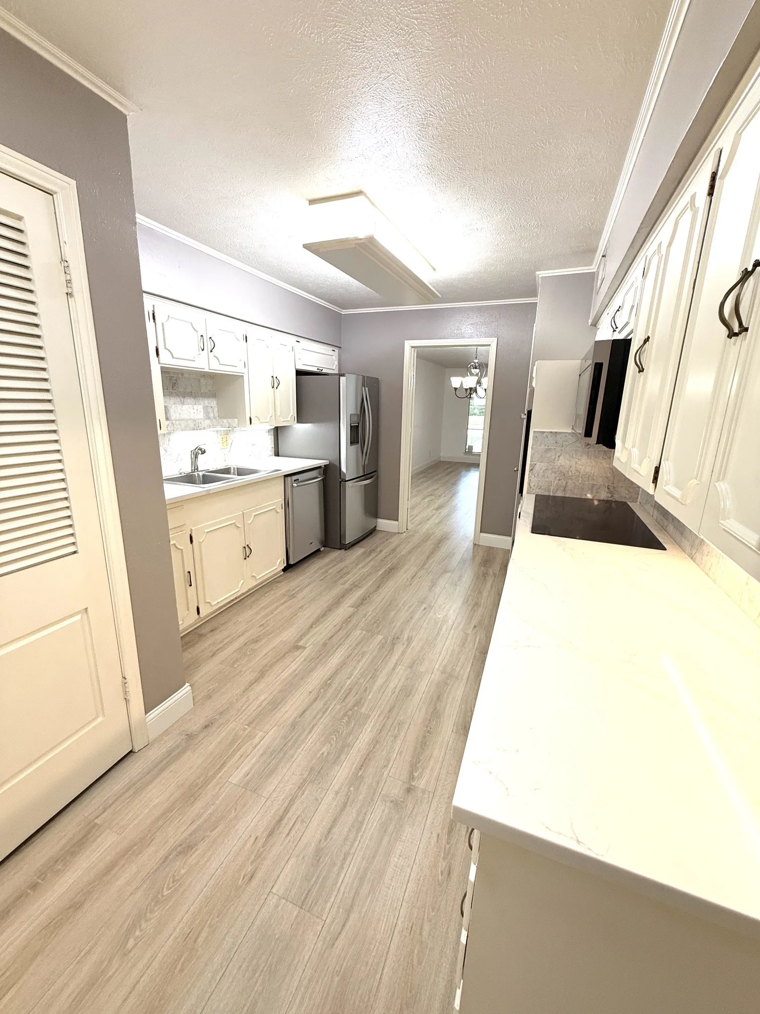 Duplex For Rent in Dallas County , 9139 Villa Park Circle, Dallas, Texas 75225, 3 Bedroom, 2 Bathroom, 2 Garage spaces, 1,688 Sqft, built in 1966, mls#21360823, Real Estate Agent in Dallas, Homes For Rent in Dallas county, Homes For Rent in Dallas, Realtor in Dallas Texas, Real Estate Brokerage Independent Realty Texas, Luminita Cordes Realtor