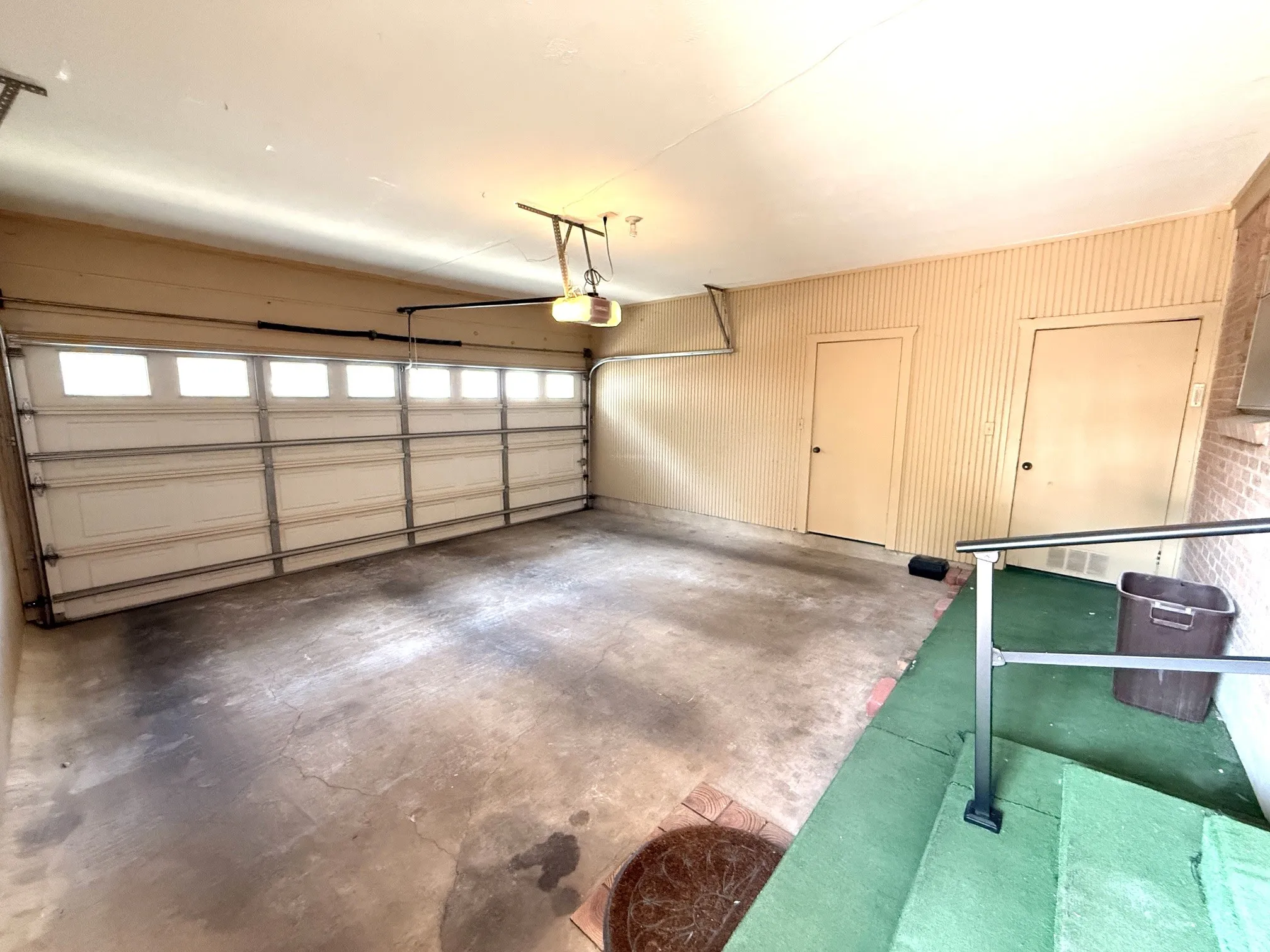 Duplex For Rent in Dallas County , 9139 Villa Park Circle, Dallas, Texas 75225, 3 Bedroom, 2 Bathroom, 2 Garage spaces, 1,688 Sqft, built in 1966, mls#21360823, Real Estate Agent in Dallas, Homes For Rent in Dallas county, Homes For Rent in Dallas, Realtor in Dallas Texas, Real Estate Brokerage Independent Realty Texas, Luminita Cordes Realtor
