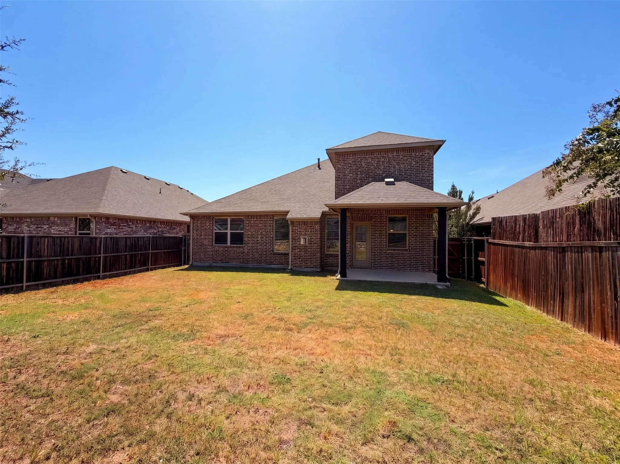 Single Family Residence For Sale in Kaufman County , 2054 Avondown Road, Forney, Texas 75126, 3 Bedroom, 3 Bathroom, 2 Garage spaces, 2,730 Sqft, built in 2018, mls#21366025, Real Estate Agent in Forney, Homes For Sale in Kaufman county, Homes For Sale in Forney, Realtor in Forney Texas, Real Estate Brokerage Independent Realty Texas, Luminita Cordes Realtor