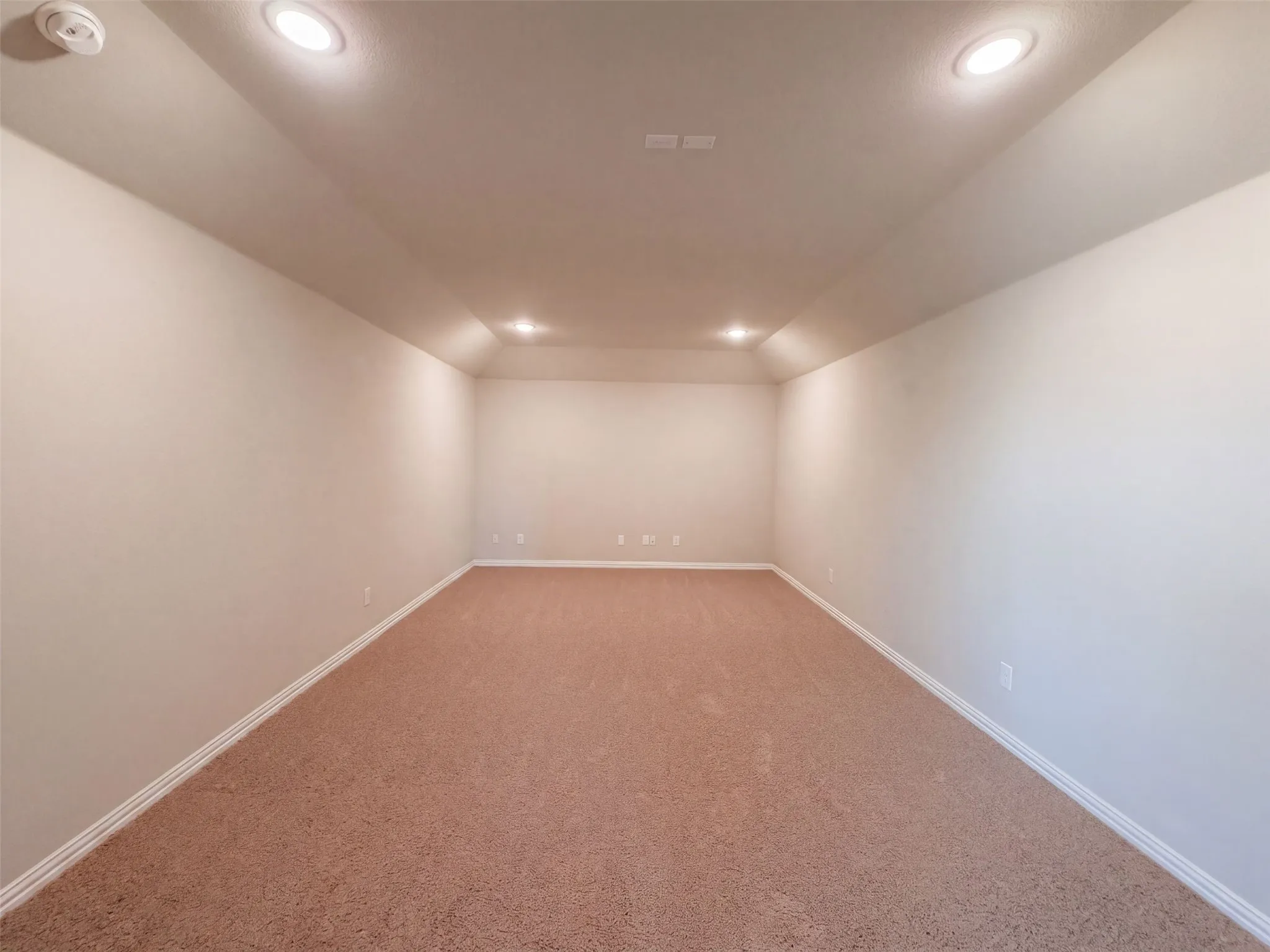 Single Family Residence For Sale in Kaufman County , 2054 Avondown Road, Forney, Texas 75126, 3 Bedroom, 3 Bathroom, 2 Garage spaces, 2,730 Sqft, built in 2018, mls#21366025, Real Estate Agent in Forney, Homes For Sale in Kaufman county, Homes For Sale in Forney, Realtor in Forney Texas, Real Estate Brokerage Independent Realty Texas, Luminita Cordes Realtor