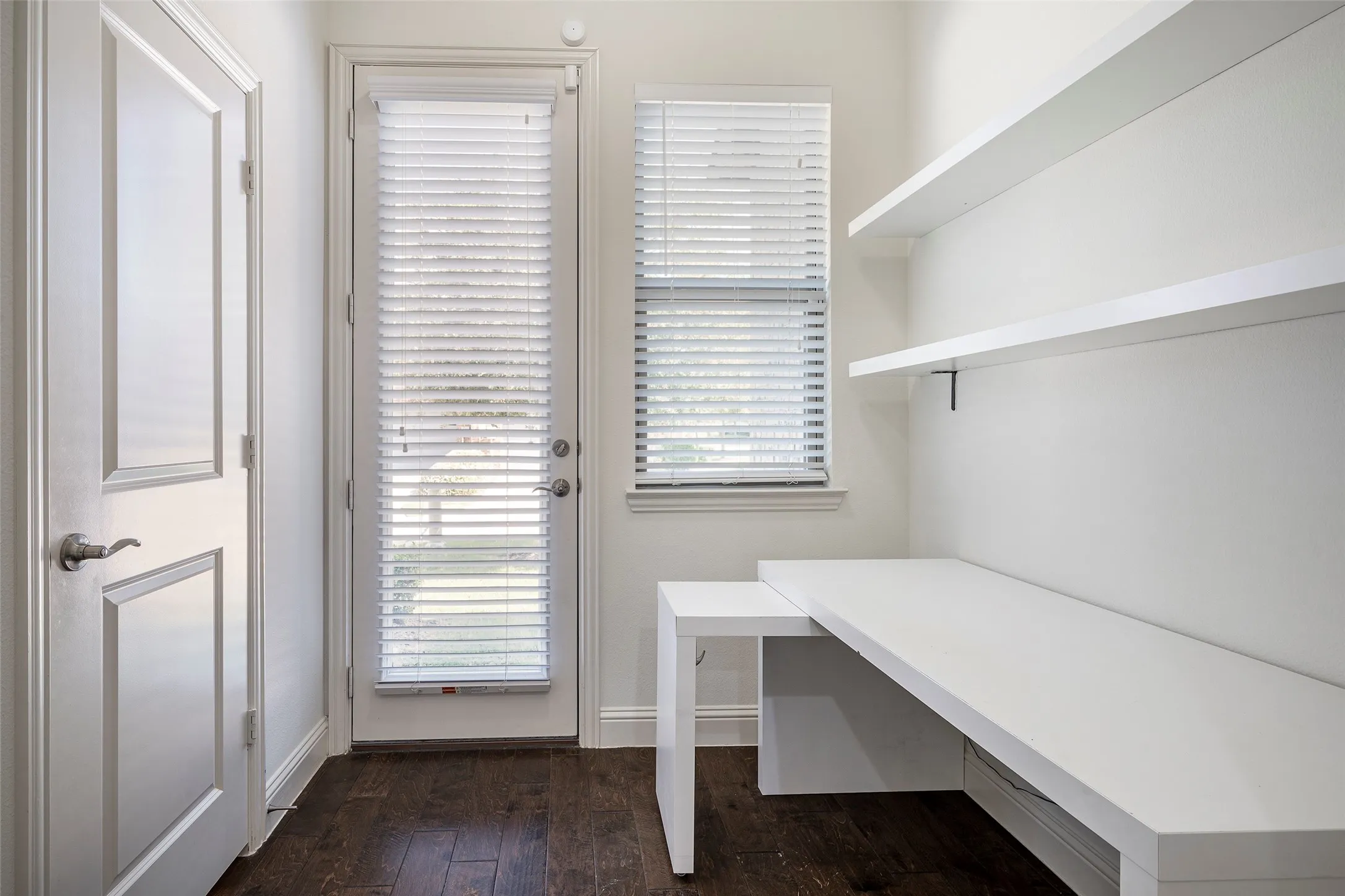 Single Family Residence For Rent in Collin County , 7104 Chief Spotted Tail Drive, Mc Kinney, Texas 75070, 3 Bedroom, 3 Bathroom, 2 Garage spaces, 2,101 Sqft, built in 2018, mls#21365865, Real Estate Agent in Mc Kinney, Homes For Rent in Collin county, Homes For Rent in Mc Kinney, Realtor in Mc Kinney Texas, Real Estate Brokerage Independent Realty Texas, Luminita Cordes Realtor
