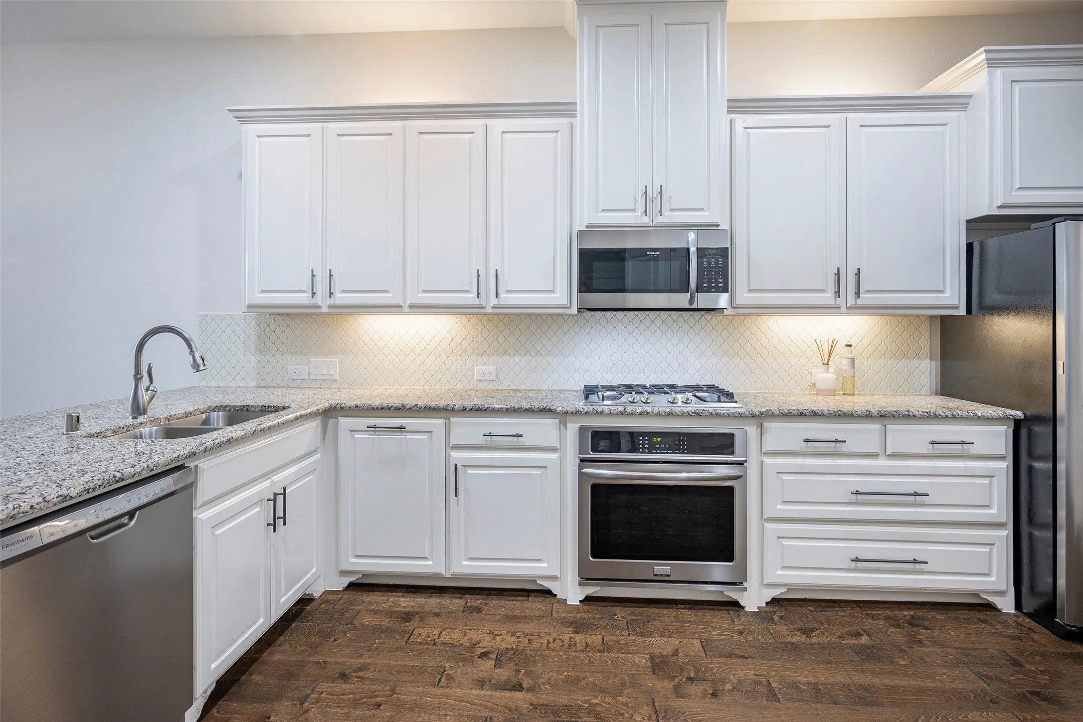 Single Family Residence For Rent in Collin County , 7104 Chief Spotted Tail Drive, Mc Kinney, Texas 75070, 3 Bedroom, 3 Bathroom, 2 Garage spaces, 2,101 Sqft, built in 2018, mls#21365865, Real Estate Agent in Mc Kinney, Homes For Rent in Collin county, Homes For Rent in Mc Kinney, Realtor in Mc Kinney Texas, Real Estate Brokerage Independent Realty Texas, Luminita Cordes Realtor