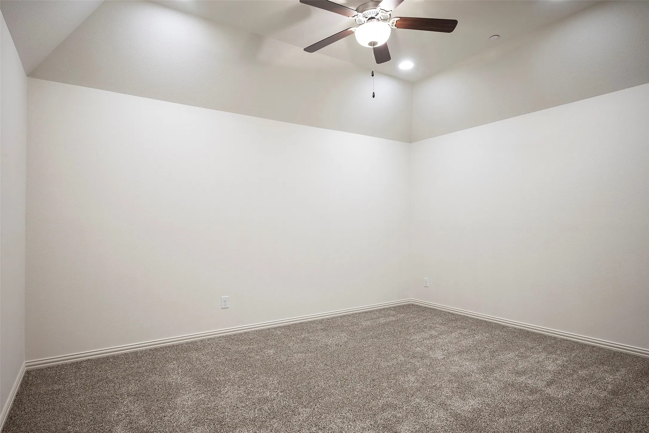 Single Family Residence For Rent in Collin County , 7104 Chief Spotted Tail Drive, Mc Kinney, Texas 75070, 3 Bedroom, 3 Bathroom, 2 Garage spaces, 2,101 Sqft, built in 2018, mls#21365865, Real Estate Agent in Mc Kinney, Homes For Rent in Collin county, Homes For Rent in Mc Kinney, Realtor in Mc Kinney Texas, Real Estate Brokerage Independent Realty Texas, Luminita Cordes Realtor