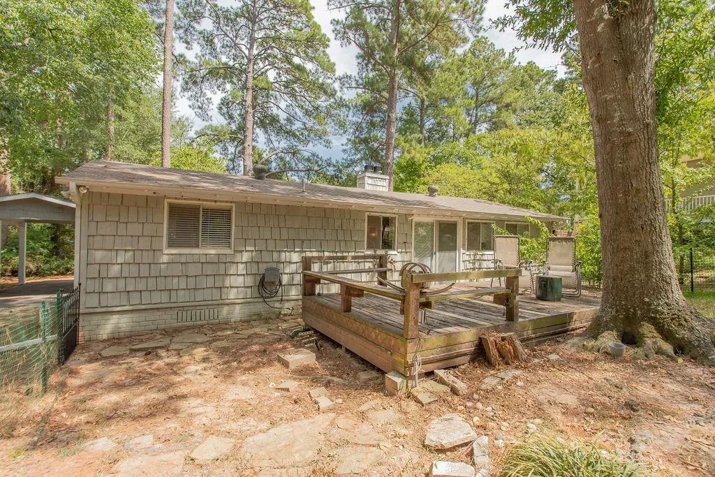 Single Family Residence For Sale in Smith County , 1332 Hideaway Lane West, Hideaway, Texas 75771, 2 Bedroom, 2 Bathroom, Garage spaces, 1,432 Sqft, built in 1976, mls#21366029, Real Estate Agent in Hideaway, Homes For Sale in Smith county, Homes For Sale in Hideaway, Realtor in Hideaway Texas, Real Estate Brokerage Independent Realty Texas, Luminita Cordes Realtor
