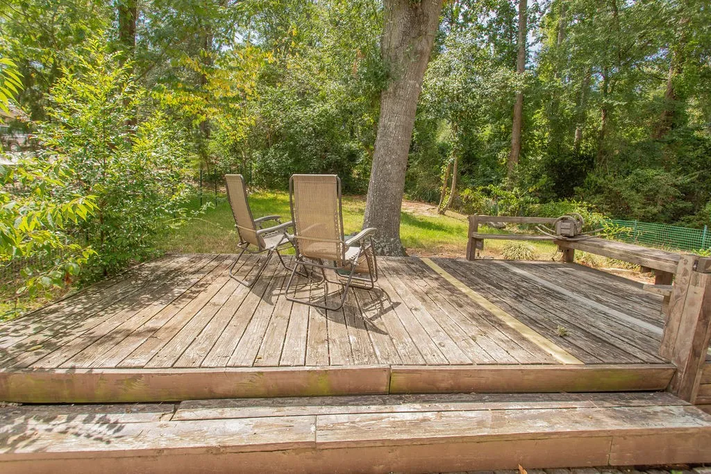 Single Family Residence For Sale in Smith County , 1332 Hideaway Lane West, Hideaway, Texas 75771, 2 Bedroom, 2 Bathroom, Garage spaces, 1,432 Sqft, built in 1976, mls#21366029, Real Estate Agent in Hideaway, Homes For Sale in Smith county, Homes For Sale in Hideaway, Realtor in Hideaway Texas, Real Estate Brokerage Independent Realty Texas, Luminita Cordes Realtor
