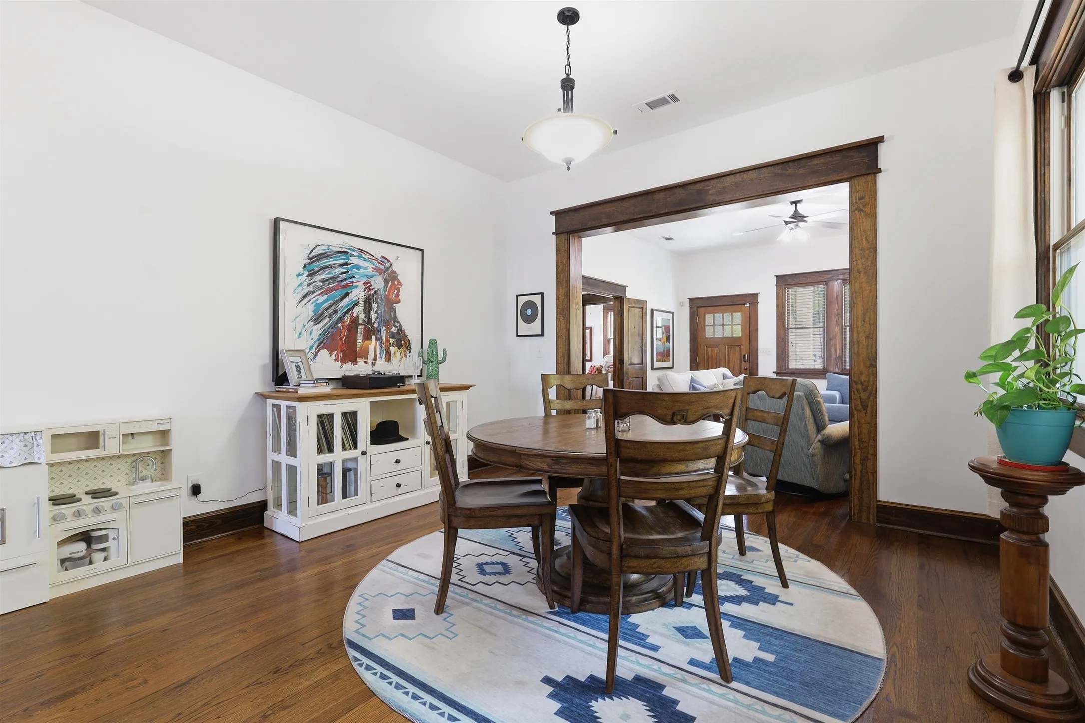 Single Family Residence For Sale in Tarrant County , 2114 Hurley Avenue, Fort Worth, Texas 76110, 3 Bedroom, 2 Bathroom, 1 Garage spaces, 1,776 Sqft, built in 2011, mls#21366033, Real Estate Agent in Fort Worth, Homes For Sale in Tarrant county, Homes For Sale in Fort Worth, Realtor in Fort Worth Texas, Real Estate Brokerage Independent Realty Texas, Luminita Cordes Realtor