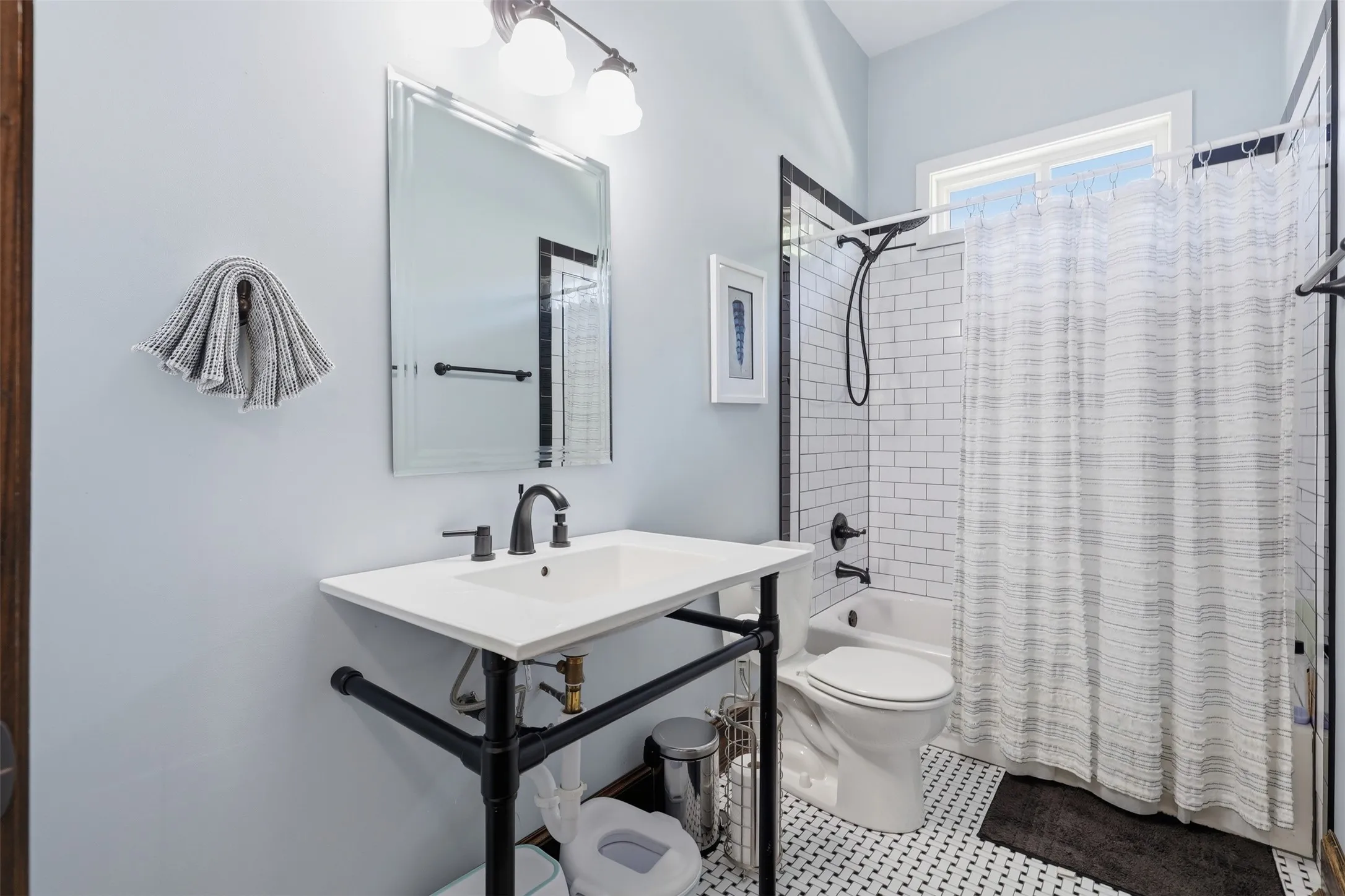 Single Family Residence For Sale in Tarrant County , 2114 Hurley Avenue, Fort Worth, Texas 76110, 3 Bedroom, 2 Bathroom, 1 Garage spaces, 1,776 Sqft, built in 2011, mls#21366033, Real Estate Agent in Fort Worth, Homes For Sale in Tarrant county, Homes For Sale in Fort Worth, Realtor in Fort Worth Texas, Real Estate Brokerage Independent Realty Texas, Luminita Cordes Realtor