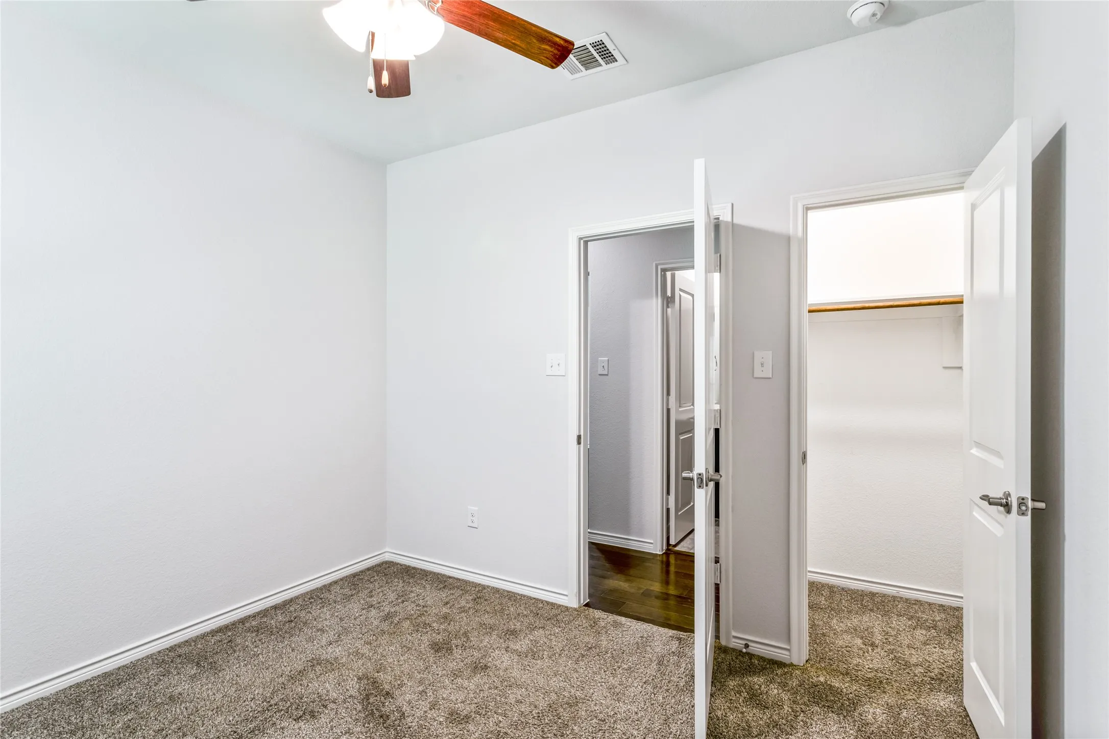Single Family Residence For Rent in Collin County , 10120 Houston Way, Mc Kinney, Texas 75071, 3 Bedroom, 2 Bathroom, 2 Garage spaces, 1,418 Sqft, built in 2018, mls#21366018, Real Estate Agent in Mc Kinney, Homes For Rent in Collin county, Homes For Rent in Mc Kinney, Realtor in Mc Kinney Texas, Real Estate Brokerage Independent Realty Texas, Luminita Cordes Realtor