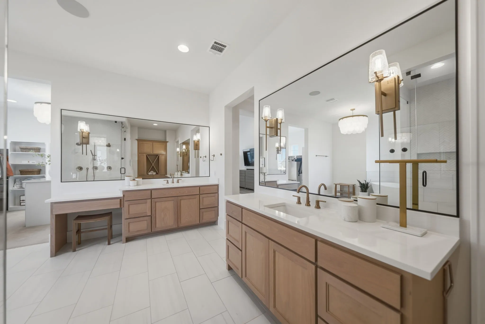 Single Family Residence For Sale in Collin County , 1604 Balboa Place, Celina, Texas 75009, 6 Bedroom, 9 Bathroom, 7 Garage spaces, 7,983 Sqft, built in 2022, mls#21359861, Real Estate Agent in Celina, Homes For Sale in Collin county, Homes For Sale in Celina, Realtor in Celina Texas, Real Estate Brokerage Independent Realty Texas, Luminita Cordes Realtor