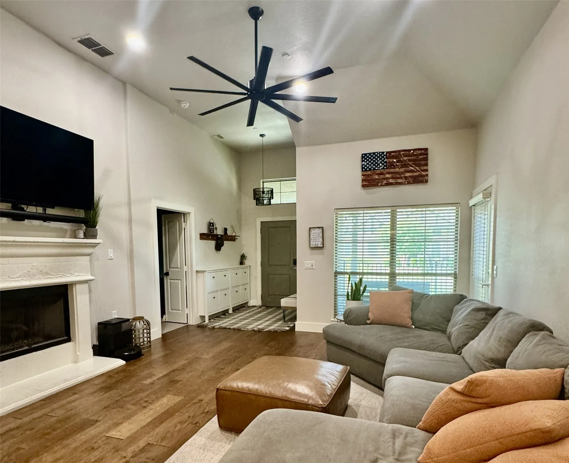 Townhouse For Rent in Denton County , 3720 Marigold Lane, Prosper, Texas 75078, 3 Bedroom, 2 Bathroom, 2 Garage spaces, 2,206 Sqft, built in 2018, mls#21365420, Real Estate Agent in Prosper, Homes For Rent in Denton county, Homes For Rent in Prosper, Realtor in Prosper Texas, Real Estate Brokerage Independent Realty Texas, Luminita Cordes Realtor