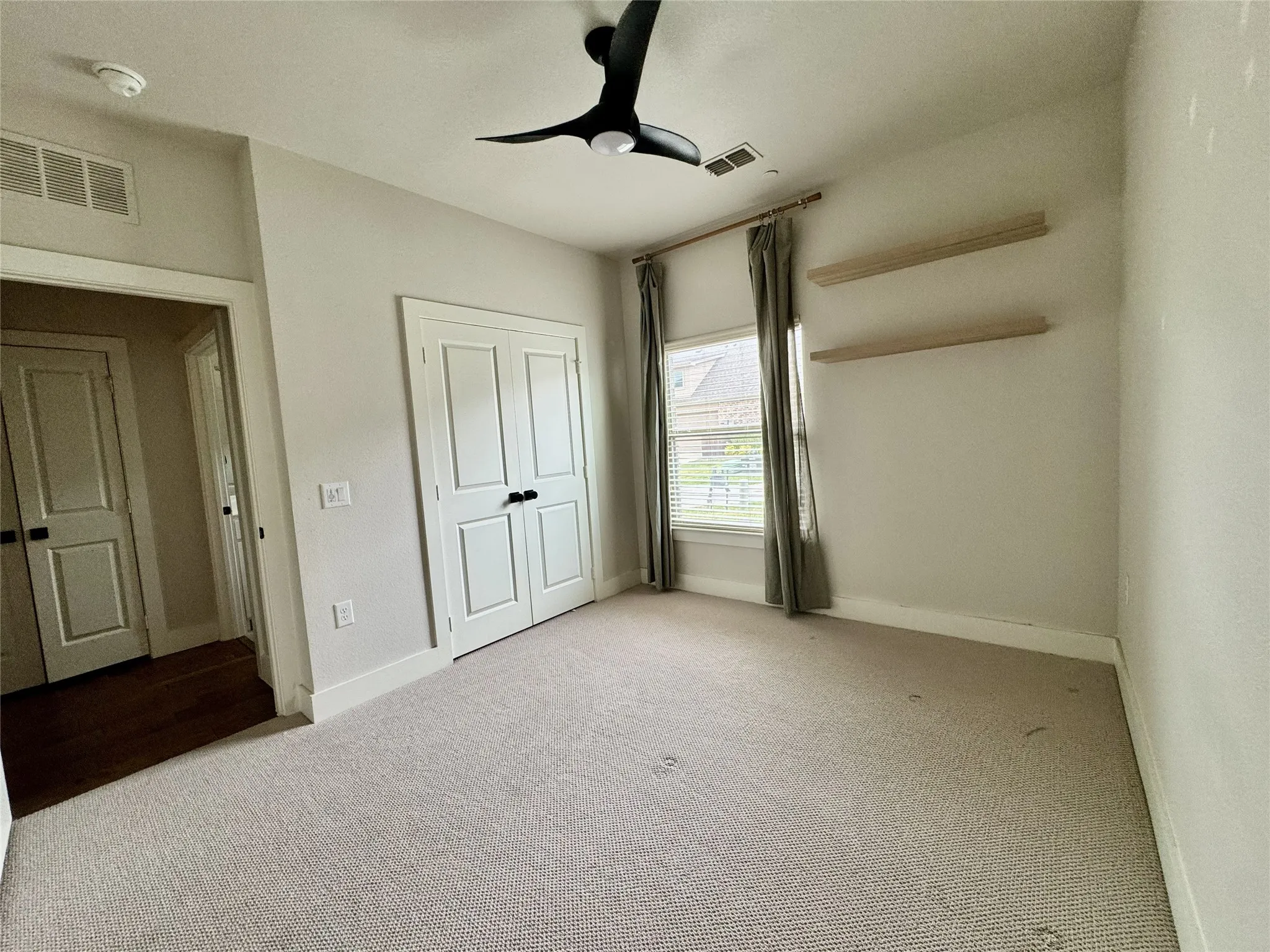 Townhouse For Rent in Denton County , 3720 Marigold Lane, Prosper, Texas 75078, 3 Bedroom, 2 Bathroom, 2 Garage spaces, 2,206 Sqft, built in 2018, mls#21365420, Real Estate Agent in Prosper, Homes For Rent in Denton county, Homes For Rent in Prosper, Realtor in Prosper Texas, Real Estate Brokerage Independent Realty Texas, Luminita Cordes Realtor