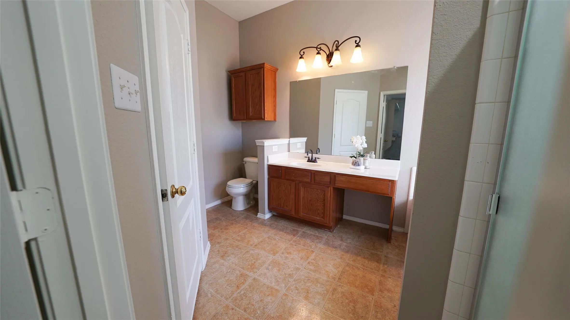 Single Family Residence For Rent in Ellis County , 620 Azalea, Glenn Heights, Texas 75154, 4 Bedroom, 2 Bathroom, 2 Garage spaces, 2,668 Sqft, built in 2005, mls#21366034, Real Estate Agent in Glenn Heights, Homes For Rent in Ellis county, Homes For Rent in Glenn Heights, Realtor in Glenn Heights Texas, Real Estate Brokerage Independent Realty Texas, Luminita Cordes Realtor