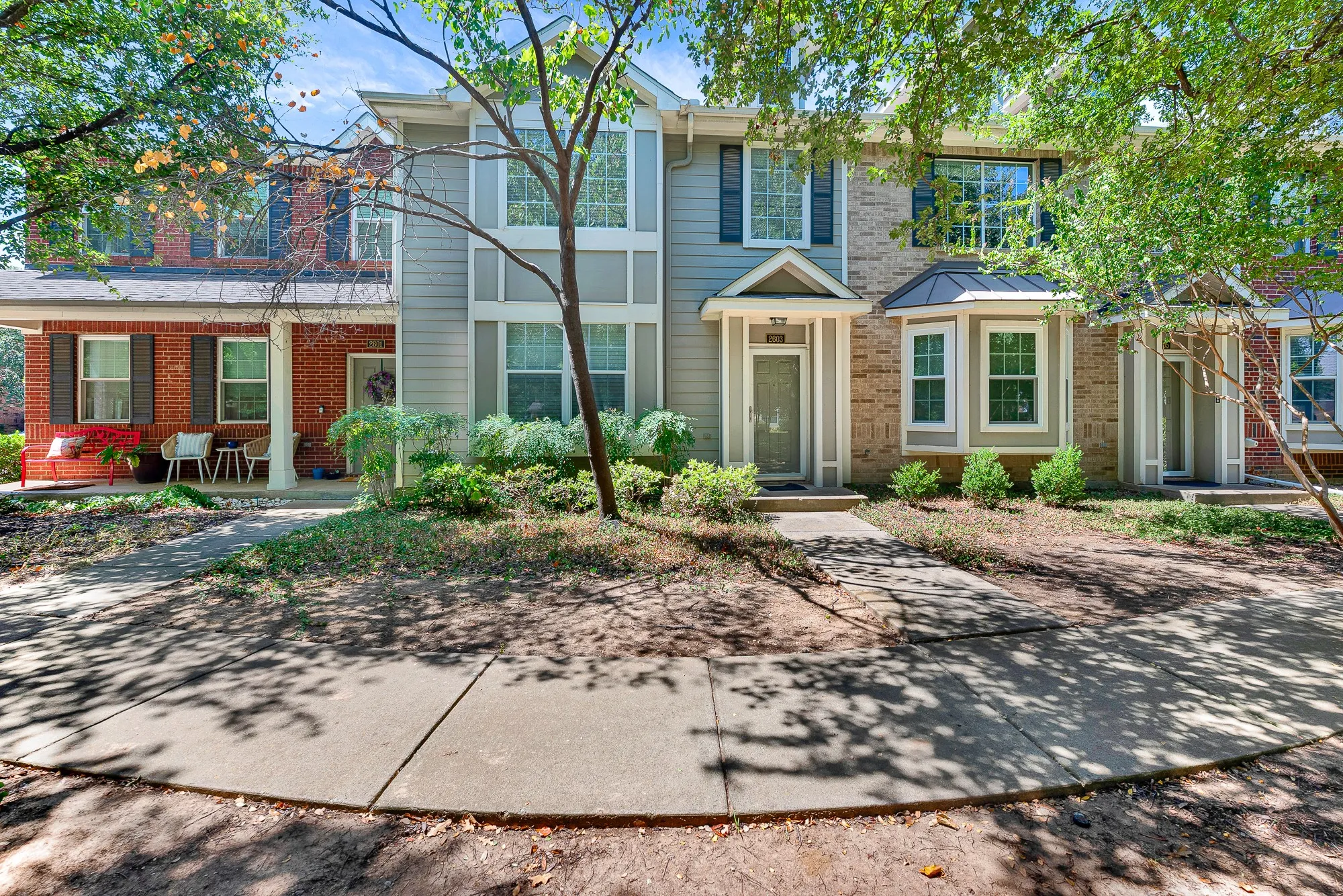 Townhouse For Sale in Tarrant County , 2603 Durango Ridge Drive, Bedford, Texas 76021, 2 Bedroom, 2 Bathroom, 2 Garage spaces, 1,216 Sqft, built in 2005, mls#21366038, Real Estate Agent in Bedford, Homes For Sale in Tarrant county, Homes For Sale in Bedford, Realtor in Bedford Texas, Real Estate Brokerage Independent Realty Texas, Luminita Cordes Realtor