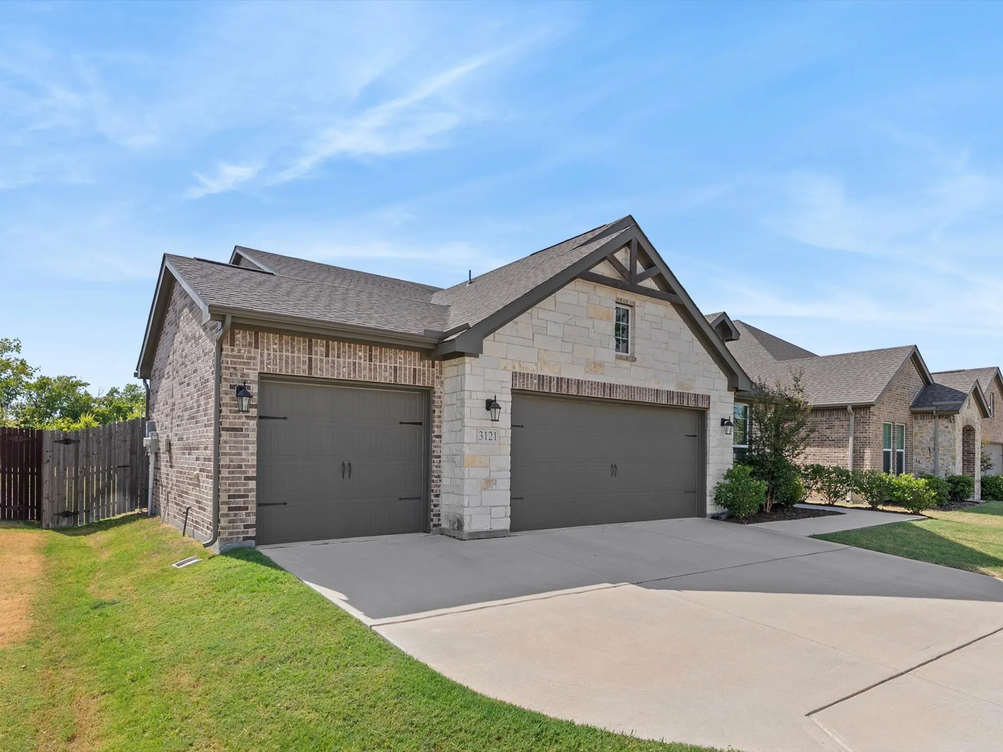 Single Family Residence For Sale in Collin County , 3121 Greymoore Drive, Anna, Texas 75409, 3 Bedroom, 2 Bathroom, 3 Garage spaces, 2,288 Sqft, built in 2022, mls#21358421, Real Estate Agent in Anna, Homes For Sale in Collin county, Homes For Sale in Anna, Realtor in Anna Texas, Real Estate Brokerage Independent Realty Texas, Luminita Cordes Realtor