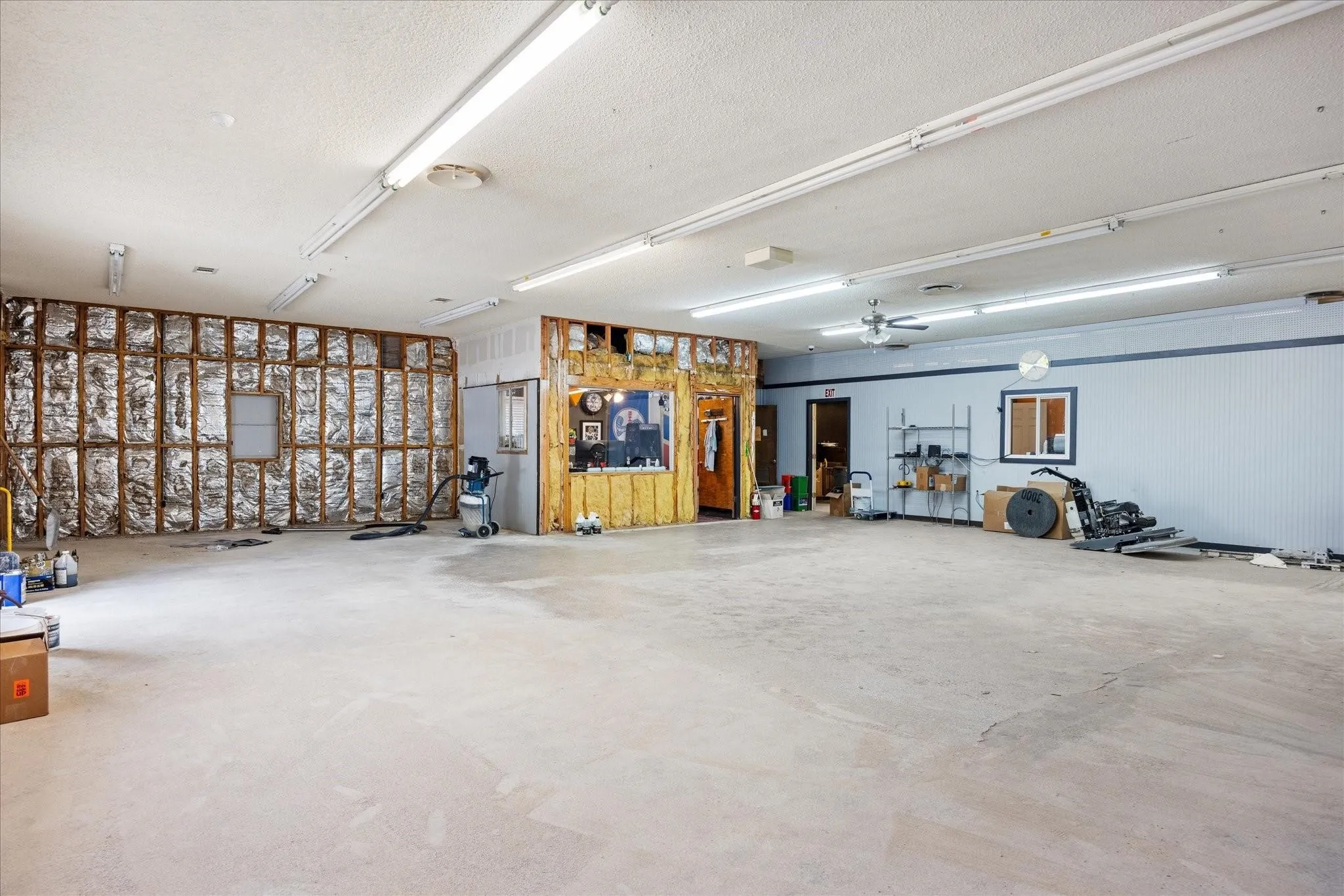 Business For Sale in Somervell County , 1409 Barnard Street, Glen Rose, Texas 76043, 0, 0, Garage spaces, 0 Sqft, built in 2000, Price $690,000, mls#21365001, Real Estate Agent in Glen Rose, Homes For Sale in Somervell county, Homes For Sale in Glen Rose, Realtor in Glen Rose Texas, Real Estate Brokerage Independent Realty Texas, Luminita Cordes Realtor