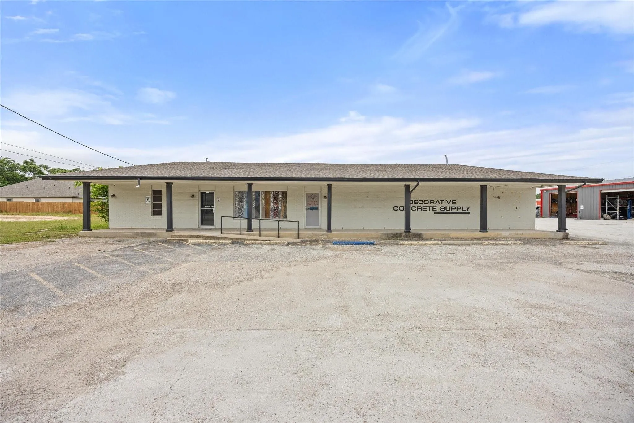 Business For Sale in Somervell County , 1409 Barnard Street, Glen Rose, Texas 76043, 0, 0, Garage spaces, 0 Sqft, built in 2000, Price $690,000, mls#21365001, Real Estate Agent in Glen Rose, Homes For Sale in Somervell county, Homes For Sale in Glen Rose, Realtor in Glen Rose Texas, Real Estate Brokerage Independent Realty Texas, Luminita Cordes Realtor