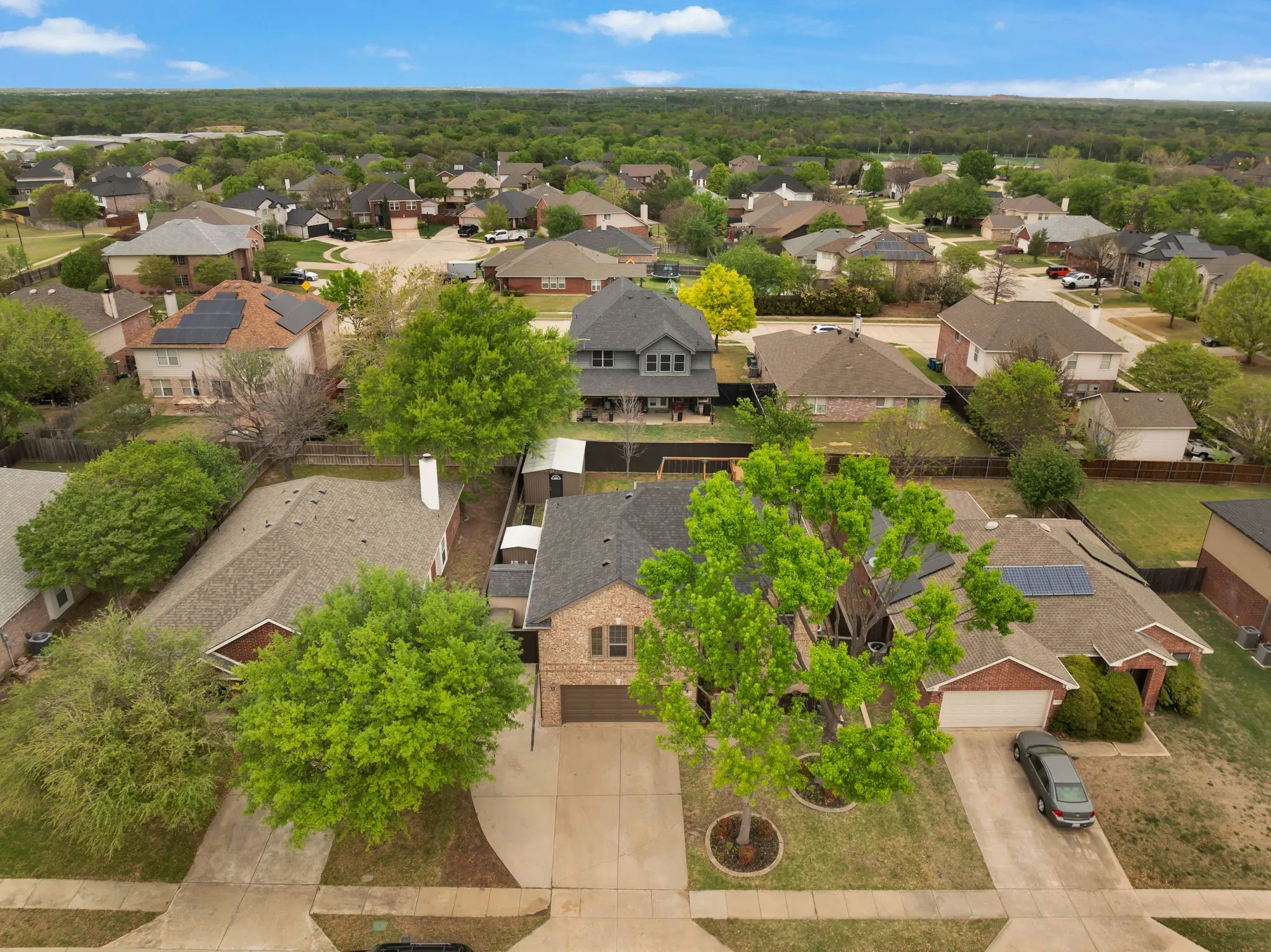 Single Family Residence For Sale in Denton County , 317 Benton Drive, Roanoke, Texas 76262, 4 Bedroom, 3 Bathroom, 2 Garage spaces, 2,788 Sqft, built in 2001, mls#21366004, Real Estate Agent in Roanoke, Homes For Sale in Denton county, Homes For Sale in Roanoke, Realtor in Roanoke Texas, Real Estate Brokerage Independent Realty Texas, Luminita Cordes Realtor