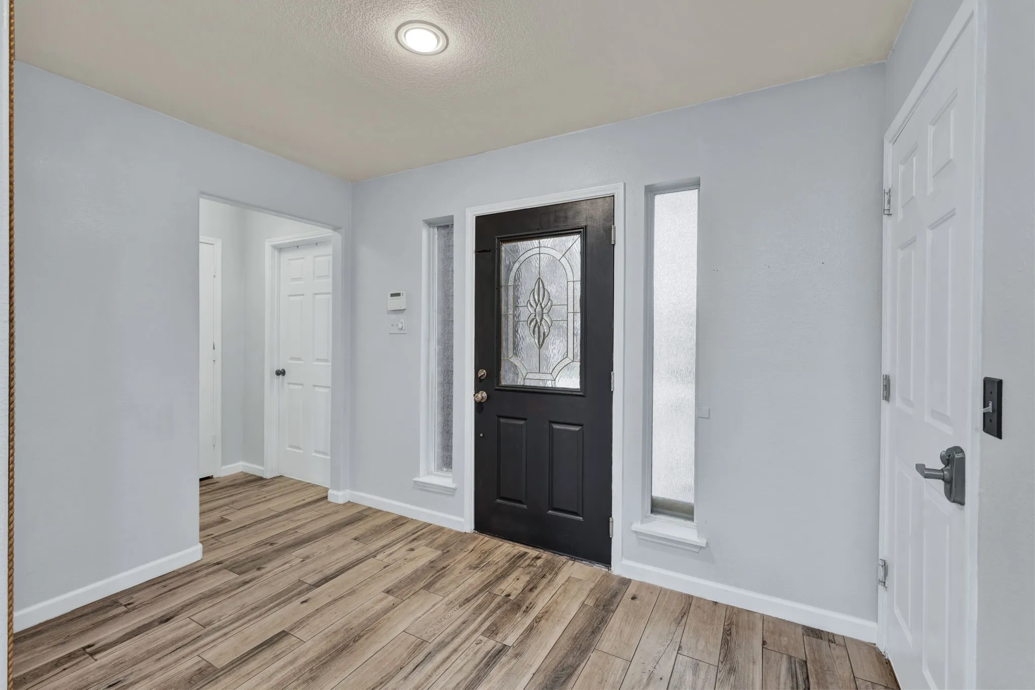 Single Family Residence For Sale in Denton County , 317 Benton Drive, Roanoke, Texas 76262, 4 Bedroom, 3 Bathroom, 2 Garage spaces, 2,788 Sqft, built in 2001, mls#21366004, Real Estate Agent in Roanoke, Homes For Sale in Denton county, Homes For Sale in Roanoke, Realtor in Roanoke Texas, Real Estate Brokerage Independent Realty Texas, Luminita Cordes Realtor