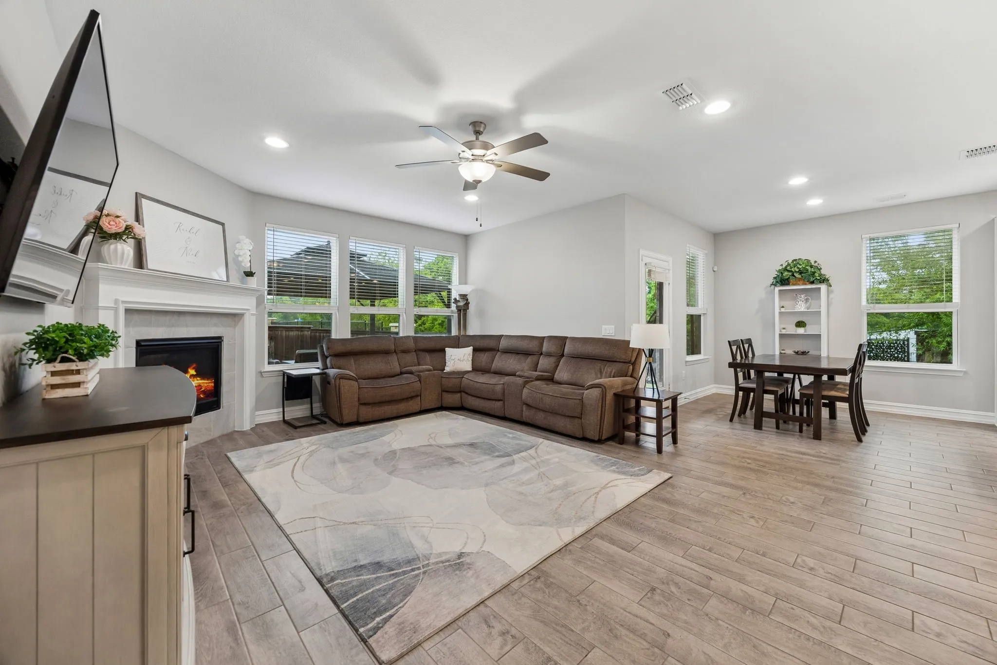 Single Family Residence For Sale in Collin County , 2335 Whitney Lane, Wylie, Texas 75098, 4 Bedroom, 3 Bathroom, 3 Garage spaces, 3,352 Sqft, built in 2020, mls#21366012, Real Estate Agent in Wylie, Homes For Sale in Collin county, Homes For Sale in Wylie, Realtor in Wylie Texas, Real Estate Brokerage Independent Realty Texas, Luminita Cordes Realtor