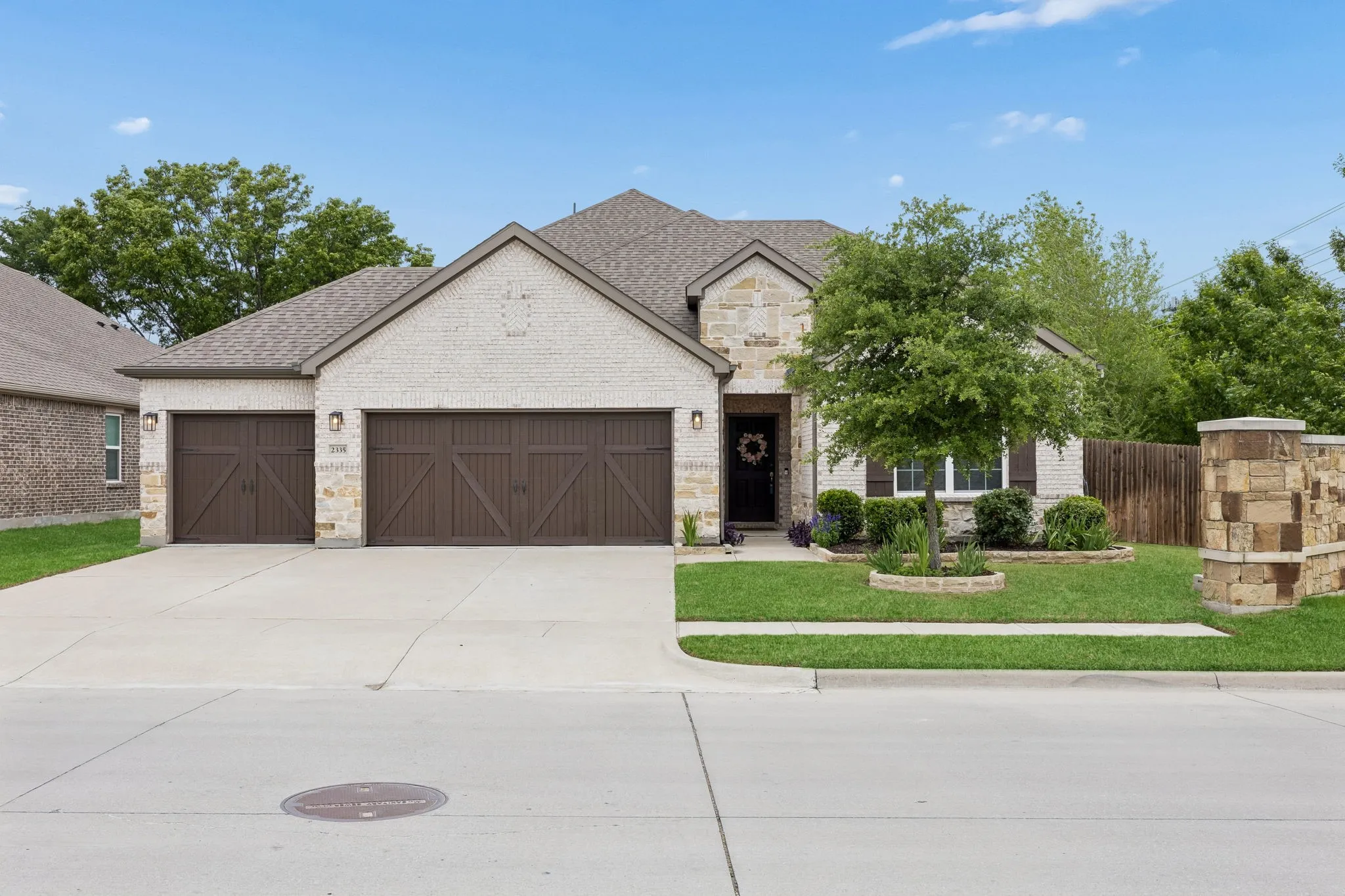 Single Family Residence For Sale in Collin County , 2335 Whitney Lane, Wylie, Texas 75098, 4 Bedroom, 3 Bathroom, 3 Garage spaces, 3,352 Sqft, built in 2020, mls#21366012, Real Estate Agent in Wylie, Homes For Sale in Collin county, Homes For Sale in Wylie, Realtor in Wylie Texas, Real Estate Brokerage Independent Realty Texas, Luminita Cordes Realtor