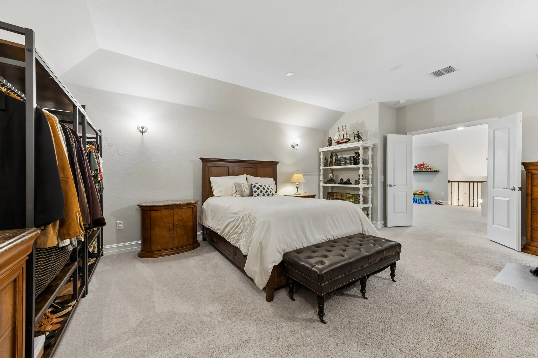 Single Family Residence For Sale in Collin County , 2335 Whitney Lane, Wylie, Texas 75098, 4 Bedroom, 3 Bathroom, 3 Garage spaces, 3,352 Sqft, built in 2020, mls#21366012, Real Estate Agent in Wylie, Homes For Sale in Collin county, Homes For Sale in Wylie, Realtor in Wylie Texas, Real Estate Brokerage Independent Realty Texas, Luminita Cordes Realtor