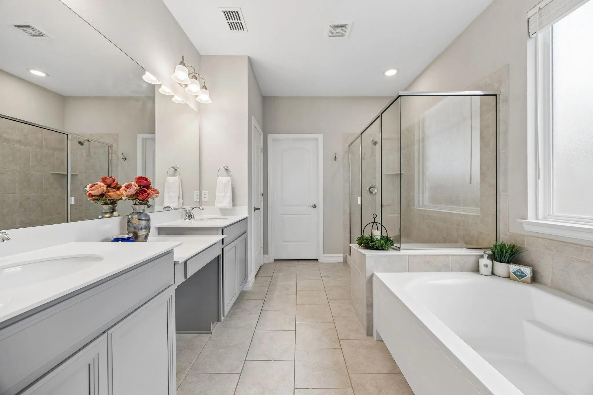 Single Family Residence For Sale in Collin County , 2335 Whitney Lane, Wylie, Texas 75098, 4 Bedroom, 3 Bathroom, 3 Garage spaces, 3,352 Sqft, built in 2020, mls#21366012, Real Estate Agent in Wylie, Homes For Sale in Collin county, Homes For Sale in Wylie, Realtor in Wylie Texas, Real Estate Brokerage Independent Realty Texas, Luminita Cordes Realtor