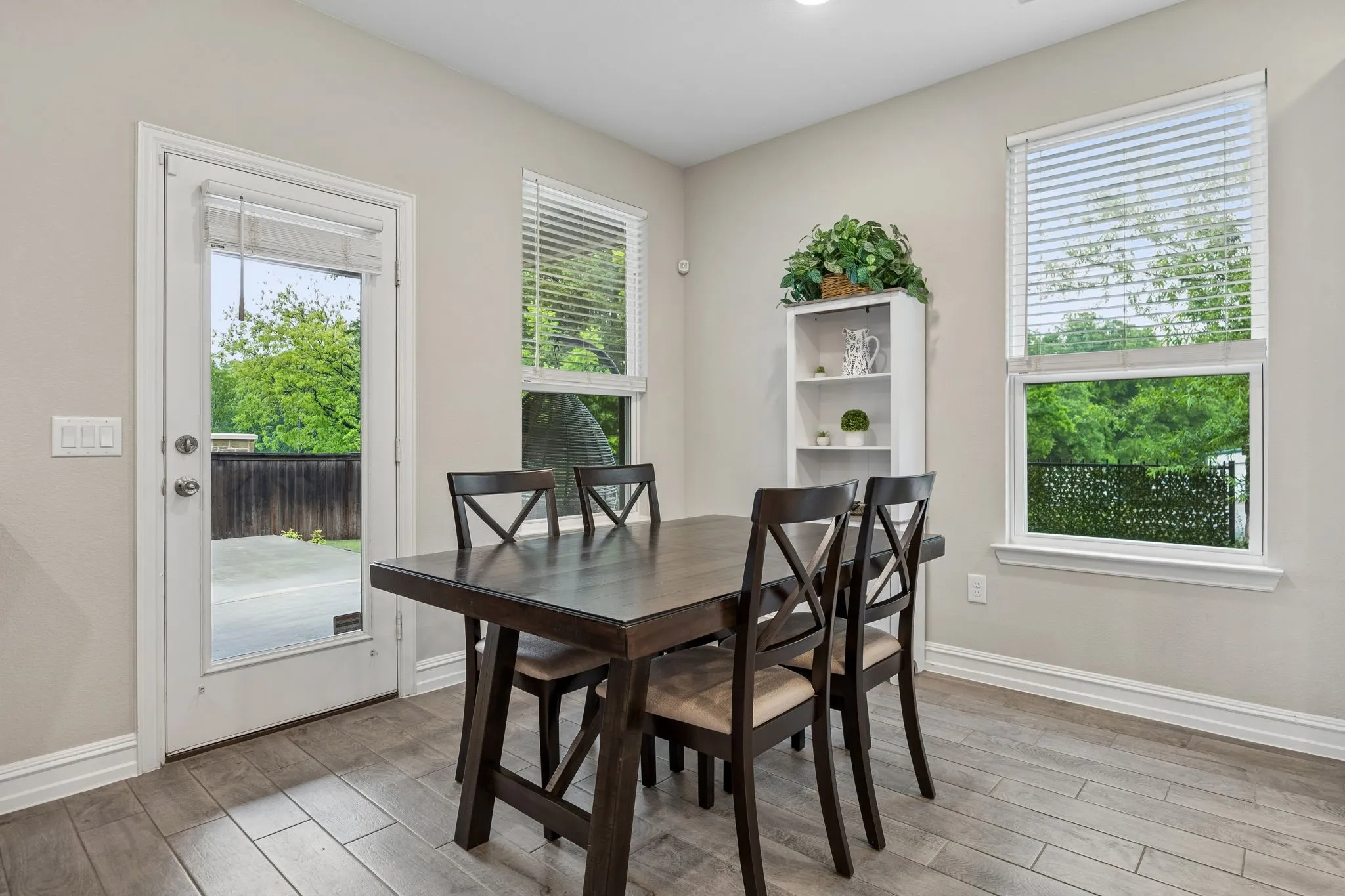 Single Family Residence For Sale in Collin County , 2335 Whitney Lane, Wylie, Texas 75098, 4 Bedroom, 3 Bathroom, 3 Garage spaces, 3,352 Sqft, built in 2020, mls#21366012, Real Estate Agent in Wylie, Homes For Sale in Collin county, Homes For Sale in Wylie, Realtor in Wylie Texas, Real Estate Brokerage Independent Realty Texas, Luminita Cordes Realtor