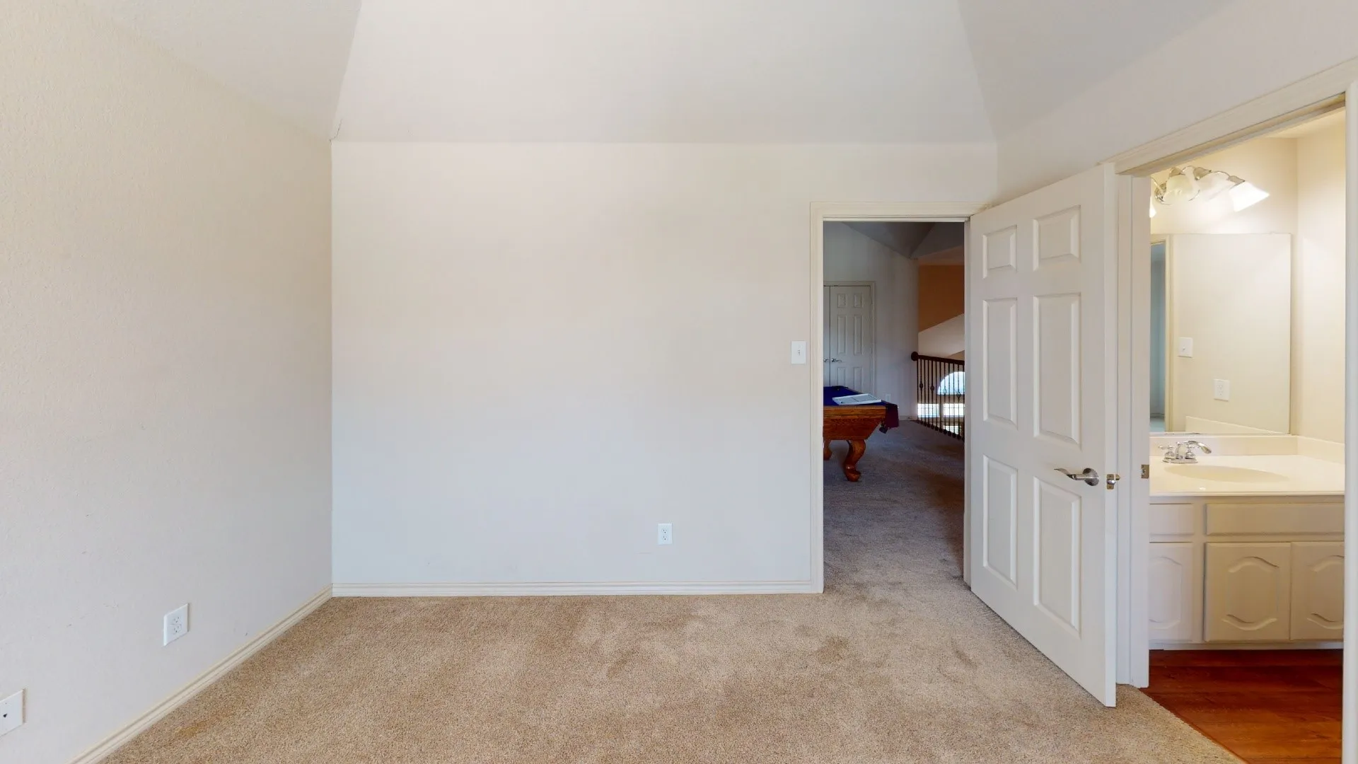 Single Family Residence For Rent in Tarrant County , 5628 Sleepy Creek Lane, Fort Worth, Texas 76179, 5 Bedroom, 3 Bathroom, 3 Garage spaces, 3,664 Sqft, built in 2009, mls#21366060, Real Estate Agent in Fort Worth, Homes For Rent in Tarrant county, Homes For Rent in Fort Worth, Realtor in Fort Worth Texas, Real Estate Brokerage Independent Realty Texas, Luminita Cordes Realtor