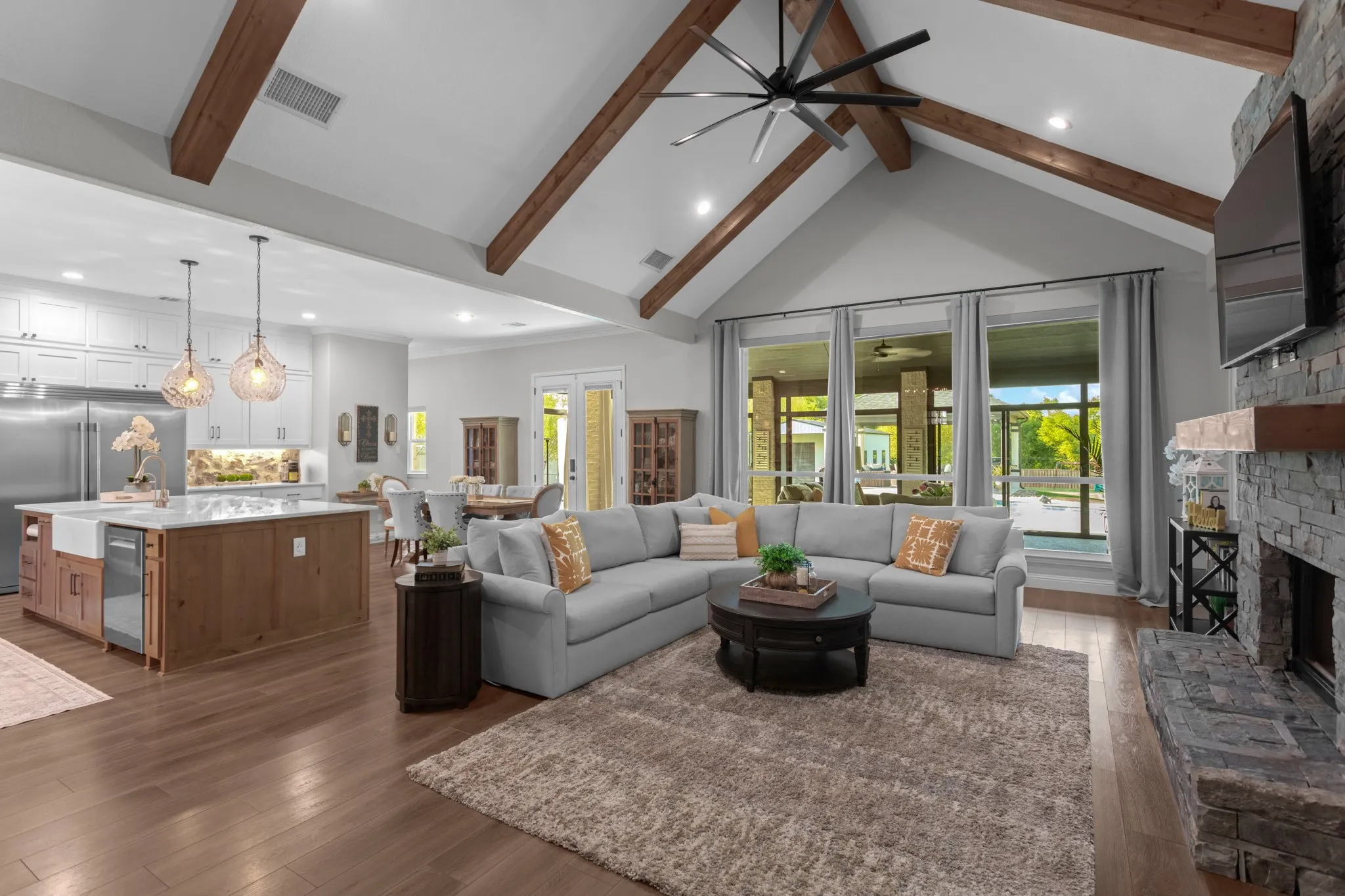 Single Family Residence For Sale in Denton County , 14812 Crystal Spring Drive, Justin, Texas 76247, 4 Bedroom, 4 Bathroom, 3 Garage spaces, 2,981 Sqft, built in 2021, mls#21364675, Real Estate Agent in Justin, Homes For Sale in Denton county, Homes For Sale in Justin, Realtor in Justin Texas, Real Estate Brokerage Independent Realty Texas, Luminita Cordes Realtor