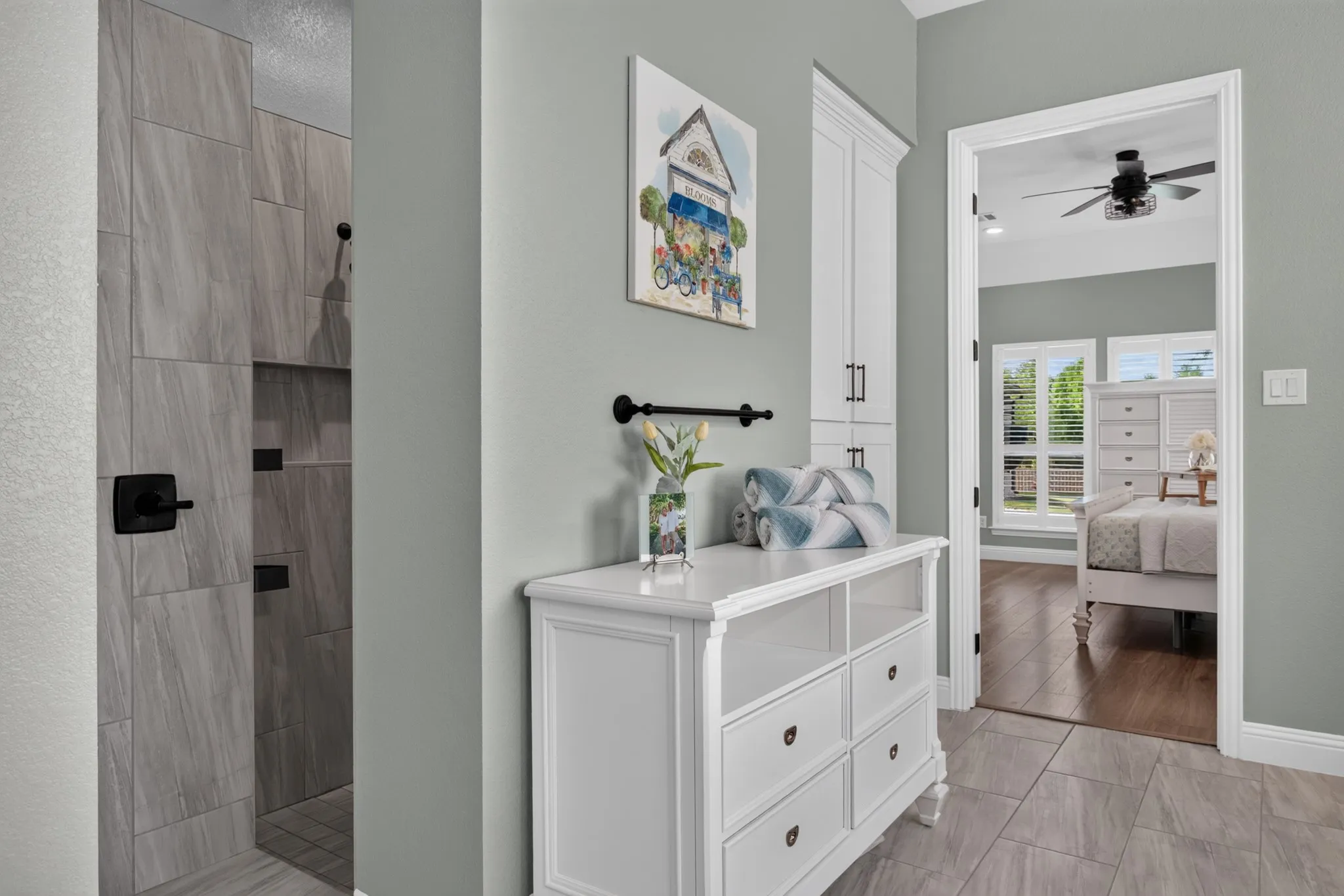 Single Family Residence For Sale in Denton County , 14812 Crystal Spring Drive, Justin, Texas 76247, 4 Bedroom, 4 Bathroom, 3 Garage spaces, 2,981 Sqft, built in 2021, mls#21364675, Real Estate Agent in Justin, Homes For Sale in Denton county, Homes For Sale in Justin, Realtor in Justin Texas, Real Estate Brokerage Independent Realty Texas, Luminita Cordes Realtor