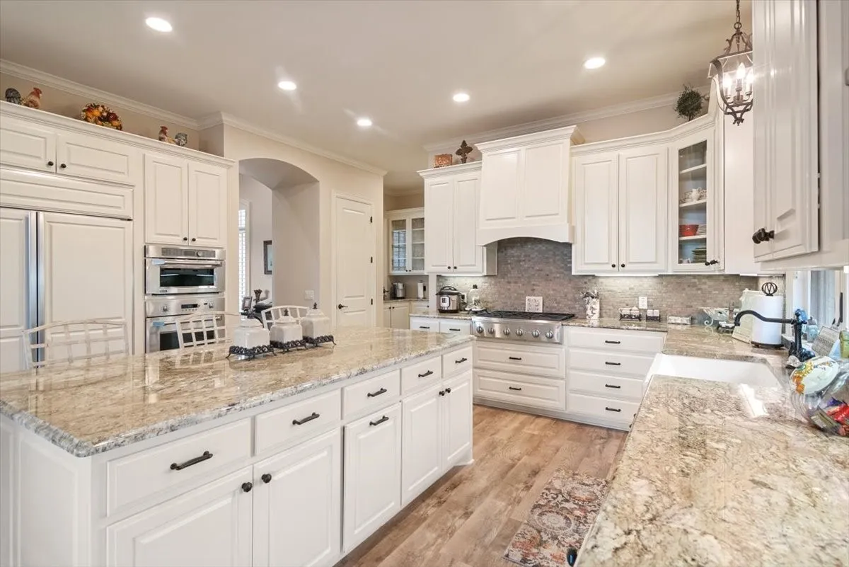 Single Family Residence For Sale in Mc Lennan County , 1608 Ridgewood Drive, Waco, Texas 76710, 3 Bedroom, 4 Bathroom, 2 Garage spaces, 3,043 Sqft, built in 2012, mls#21366053, Real Estate Agent in Waco, Homes For Sale in Mc Lennan county, Homes For Sale in Waco, Realtor in Waco Texas, Real Estate Brokerage Independent Realty Texas, Luminita Cordes Realtor