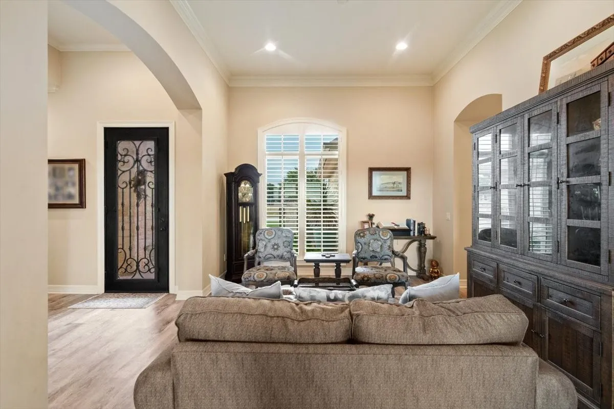 Single Family Residence For Sale in Mc Lennan County , 1608 Ridgewood Drive, Waco, Texas 76710, 3 Bedroom, 4 Bathroom, 2 Garage spaces, 3,043 Sqft, built in 2012, mls#21366053, Real Estate Agent in Waco, Homes For Sale in Mc Lennan county, Homes For Sale in Waco, Realtor in Waco Texas, Real Estate Brokerage Independent Realty Texas, Luminita Cordes Realtor