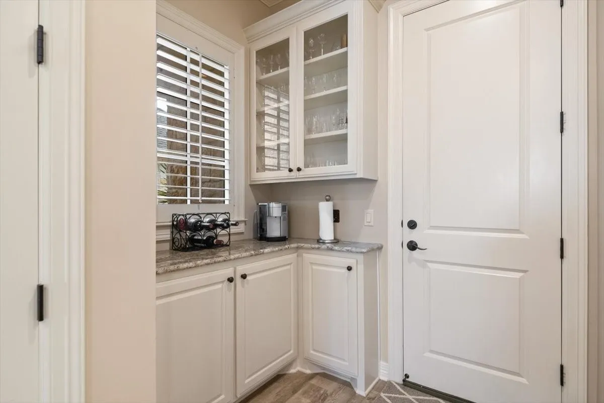 Single Family Residence For Sale in Mc Lennan County , 1608 Ridgewood Drive, Waco, Texas 76710, 3 Bedroom, 4 Bathroom, 2 Garage spaces, 3,043 Sqft, built in 2012, mls#21366053, Real Estate Agent in Waco, Homes For Sale in Mc Lennan county, Homes For Sale in Waco, Realtor in Waco Texas, Real Estate Brokerage Independent Realty Texas, Luminita Cordes Realtor