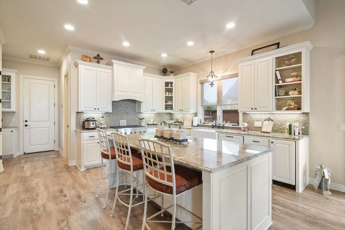 Single Family Residence For Sale in Mc Lennan County , 1608 Ridgewood Drive, Waco, Texas 76710, 3 Bedroom, 4 Bathroom, 2 Garage spaces, 3,043 Sqft, built in 2012, mls#21366053, Real Estate Agent in Waco, Homes For Sale in Mc Lennan county, Homes For Sale in Waco, Realtor in Waco Texas, Real Estate Brokerage Independent Realty Texas, Luminita Cordes Realtor