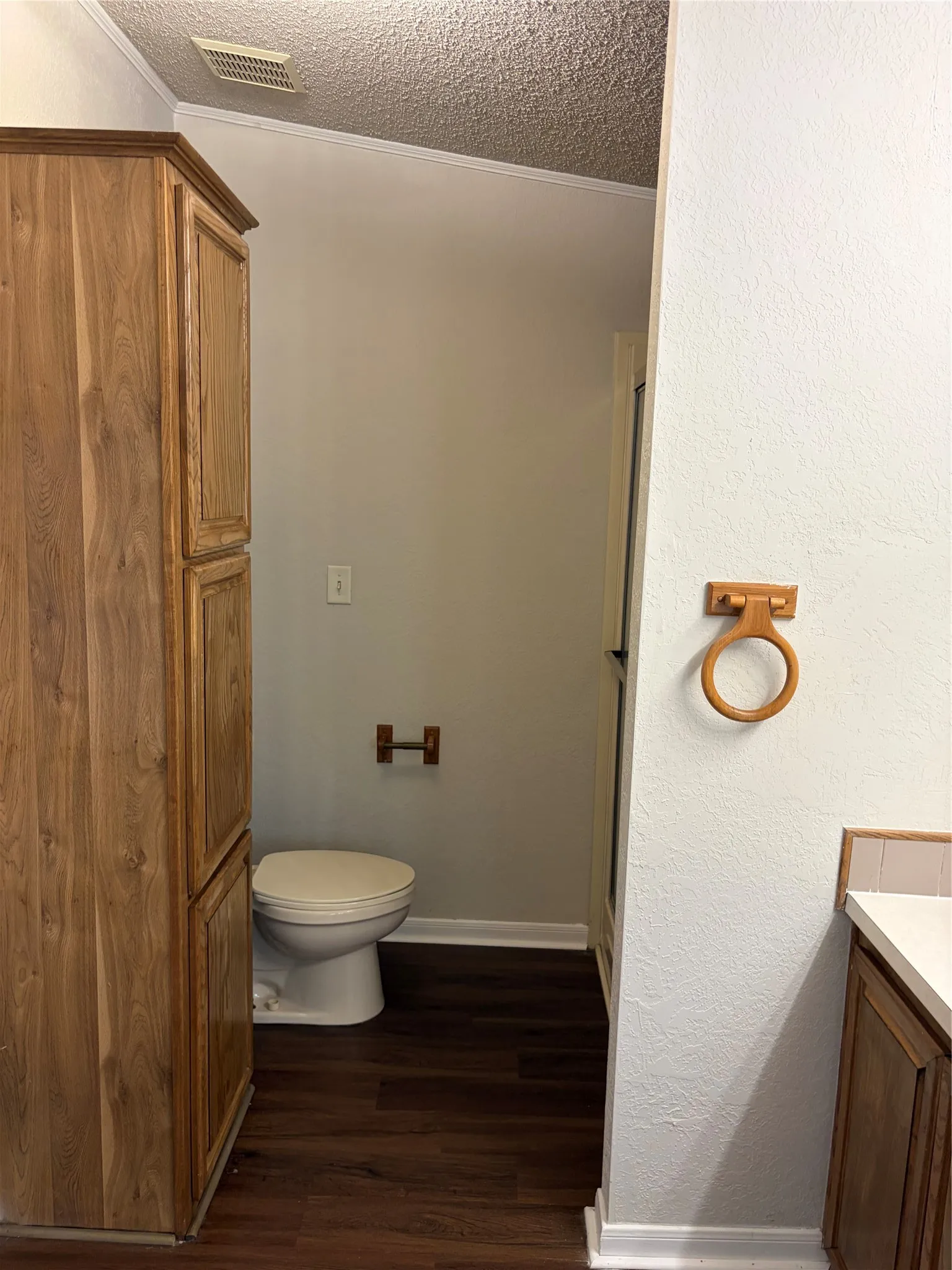 Single Family Residence For Rent in Navarro County , 5226 Fm 709 S, Corsicana, Texas 75110, 4 Bedroom, 3 Bathroom, 3 Garage spaces, 2,128 Sqft, built in 2001, mls#21365443, Real Estate Agent in Corsicana, Homes For Rent in Navarro county, Homes For Rent in Corsicana, Realtor in Corsicana Texas, Real Estate Brokerage Independent Realty Texas, Luminita Cordes Realtor
