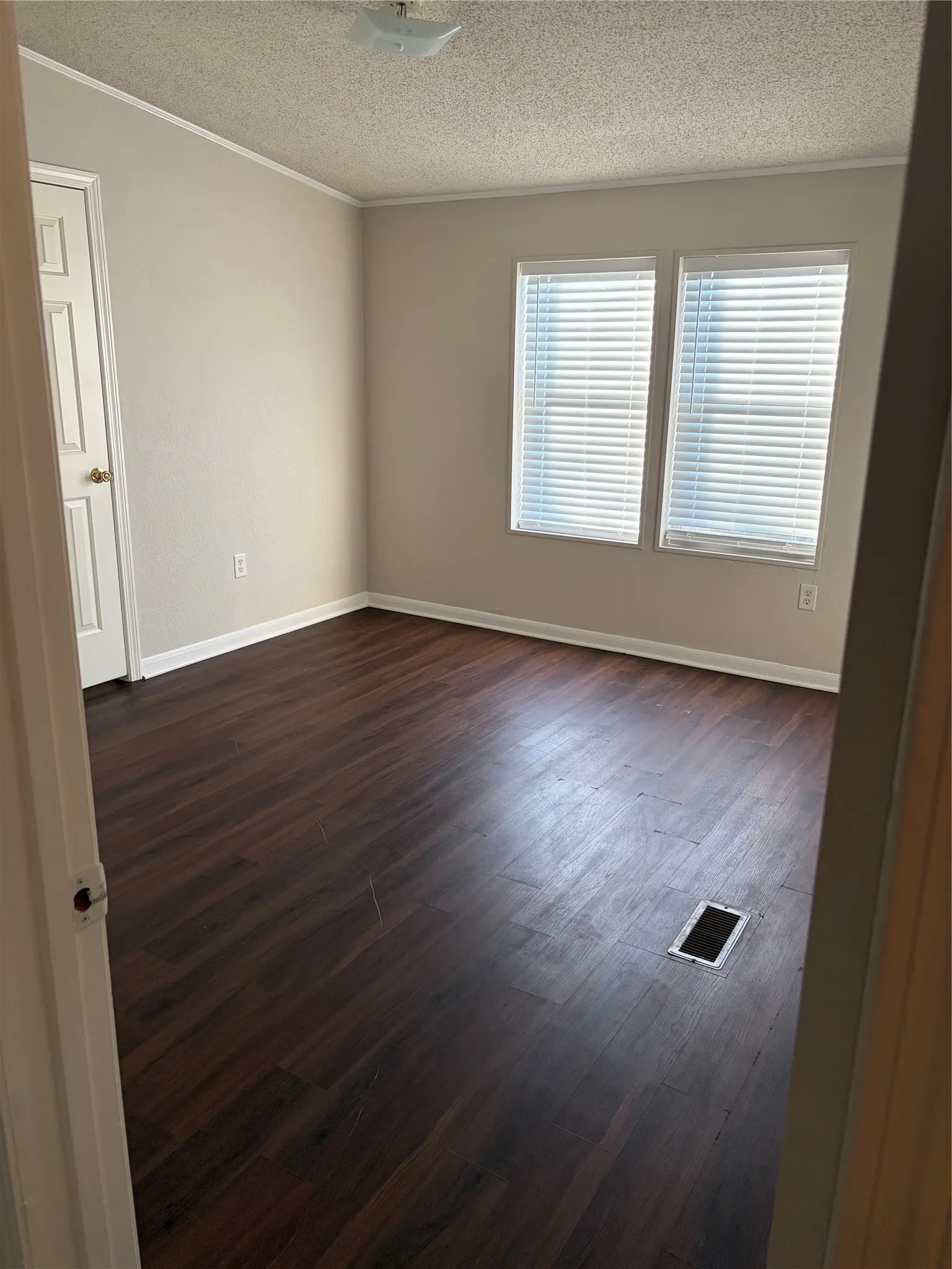 Single Family Residence For Rent in Navarro County , 5226 Fm 709 S, Corsicana, Texas 75110, 4 Bedroom, 3 Bathroom, 3 Garage spaces, 2,128 Sqft, built in 2001, mls#21365443, Real Estate Agent in Corsicana, Homes For Rent in Navarro county, Homes For Rent in Corsicana, Realtor in Corsicana Texas, Real Estate Brokerage Independent Realty Texas, Luminita Cordes Realtor