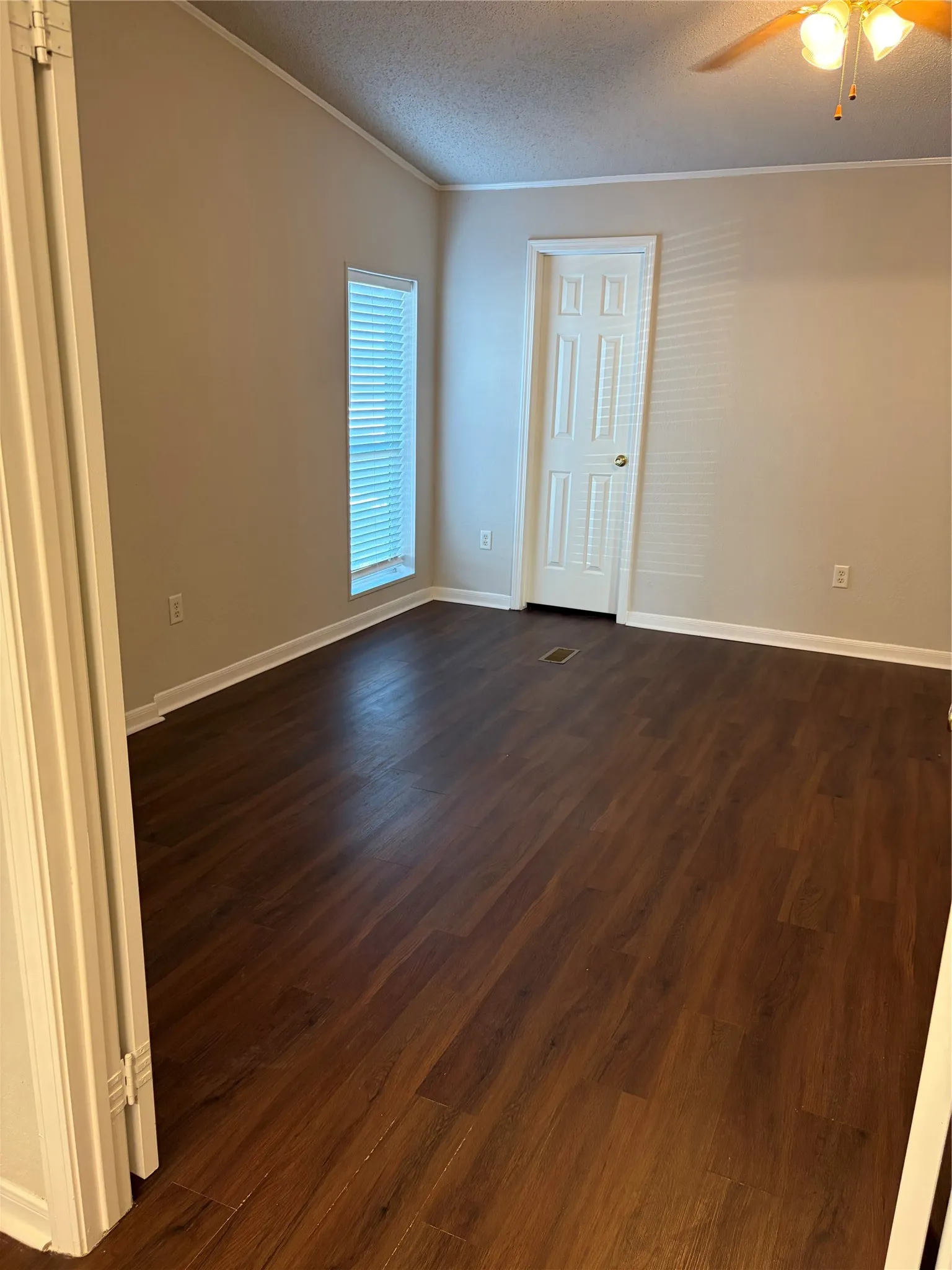 Single Family Residence For Rent in Navarro County , 5226 Fm 709 S, Corsicana, Texas 75110, 4 Bedroom, 3 Bathroom, 3 Garage spaces, 2,128 Sqft, built in 2001, mls#21365443, Real Estate Agent in Corsicana, Homes For Rent in Navarro county, Homes For Rent in Corsicana, Realtor in Corsicana Texas, Real Estate Brokerage Independent Realty Texas, Luminita Cordes Realtor