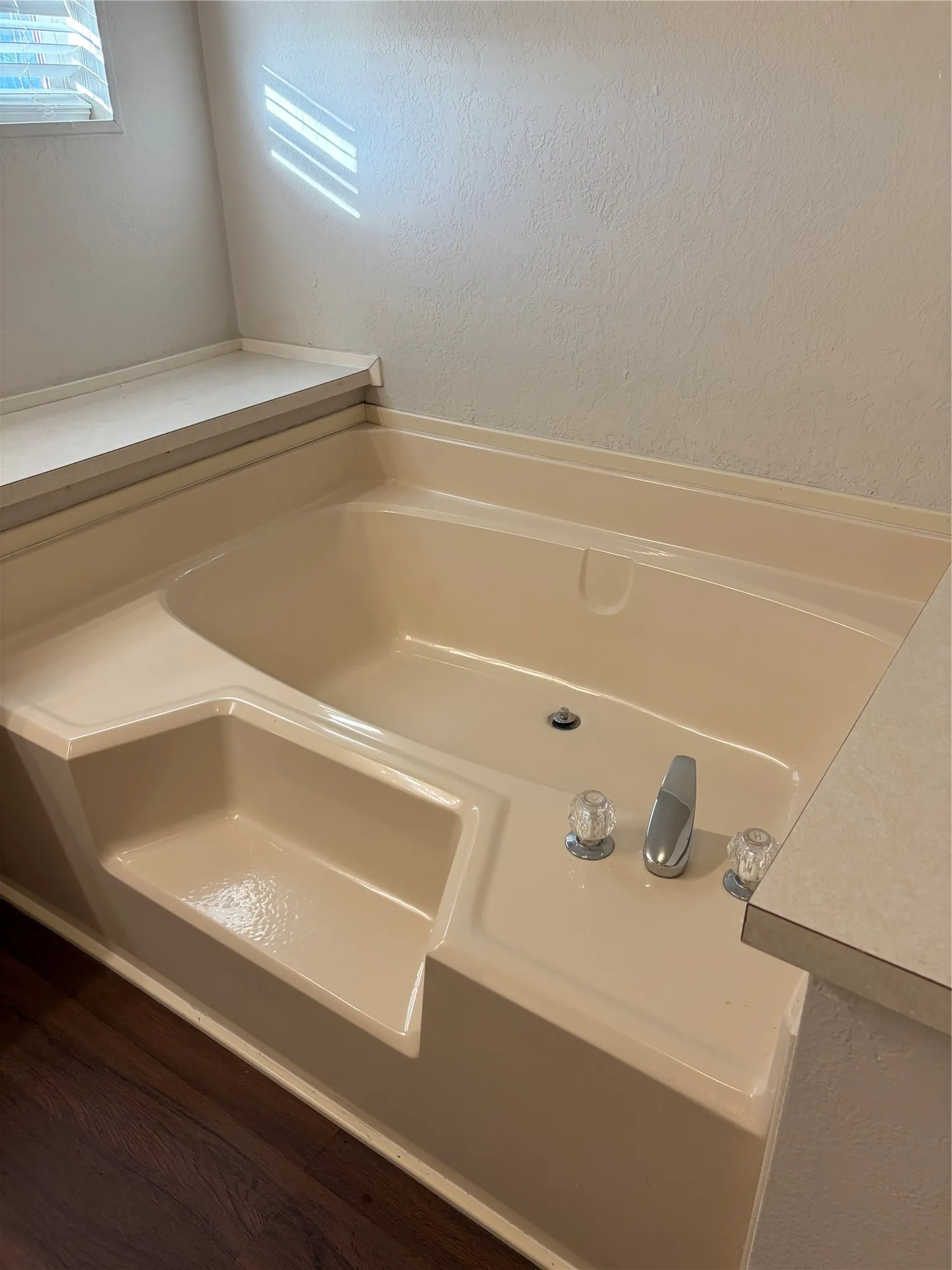 Single Family Residence For Rent in Navarro County , 5226 Fm 709 S, Corsicana, Texas 75110, 4 Bedroom, 3 Bathroom, 3 Garage spaces, 2,128 Sqft, built in 2001, mls#21365443, Real Estate Agent in Corsicana, Homes For Rent in Navarro county, Homes For Rent in Corsicana, Realtor in Corsicana Texas, Real Estate Brokerage Independent Realty Texas, Luminita Cordes Realtor
