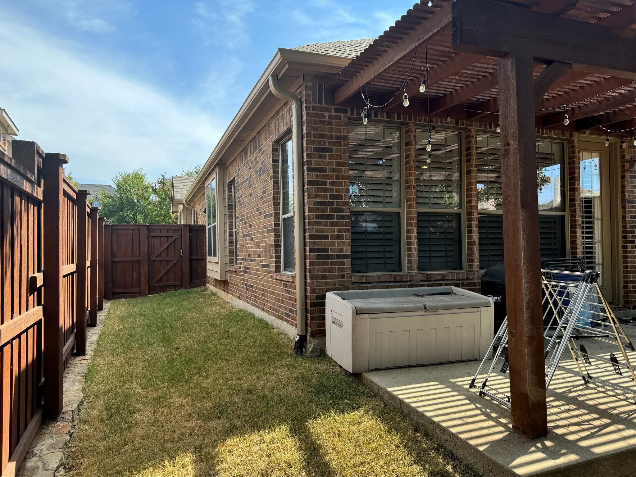 Single Family Residence For Rent in Collin County , 14620 Falling Leaf Drive, Frisco, Texas 75035, 3 Bedroom, 2 Bathroom, 2 Garage spaces, 2,330 Sqft, built in 2004, mls#21356692, Real Estate Agent in Frisco, Homes For Rent in Collin county, Homes For Rent in Frisco, Realtor in Frisco Texas, Real Estate Brokerage Independent Realty Texas, Luminita Cordes Realtor